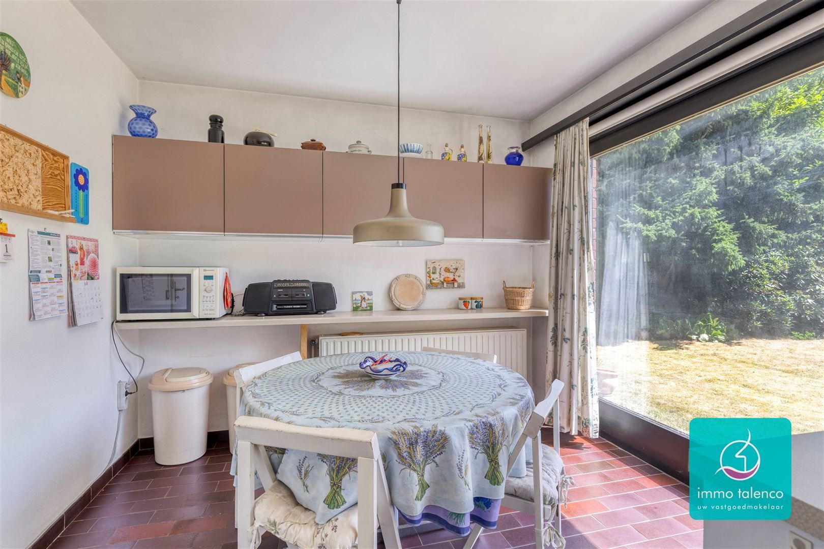 Alleenstaande villa - 7 are 98 ca - 3 slpks - zuidooost gerichte ruin - garge 2 w - 225 m² bew.opp. foto 14