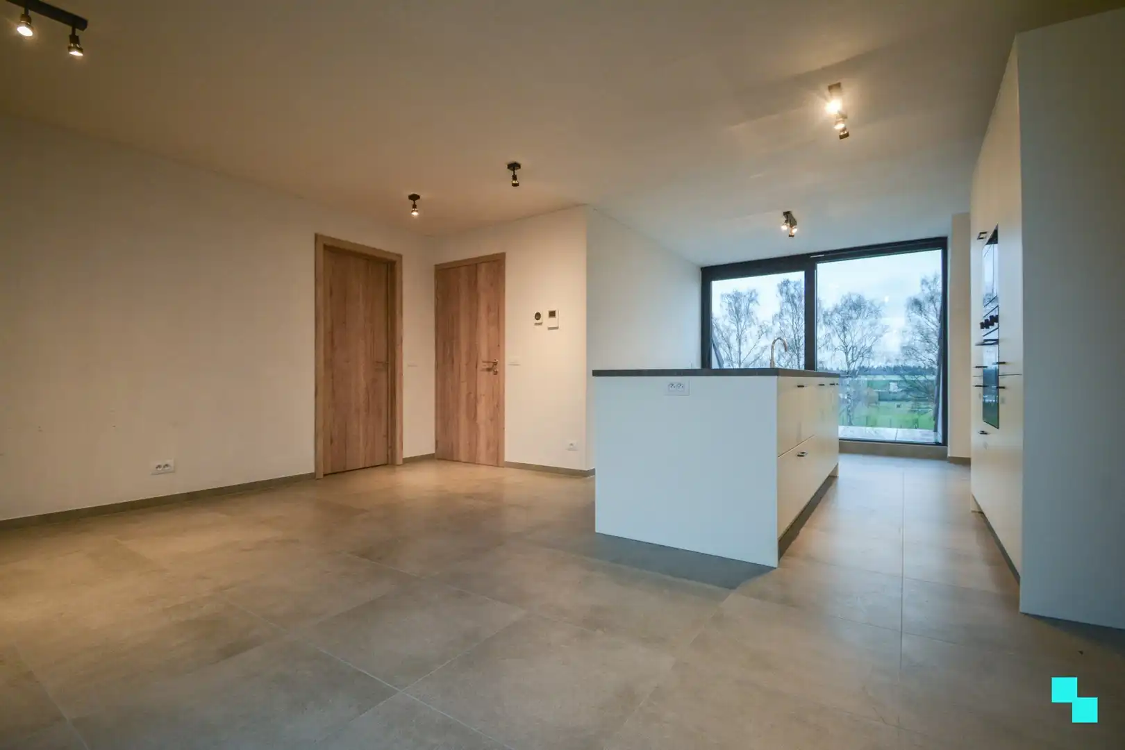 Nieuwbouwappartement via budgethuren te Houthulst foto 4