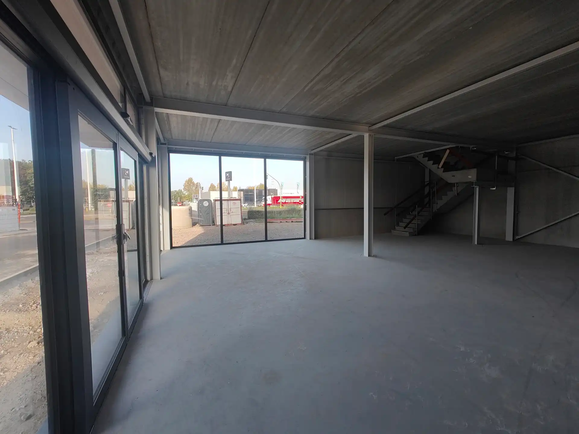 Te Huur Magazijnruimte / Groothandel aan de Boomsesteenweg, Wilrijk foto 4