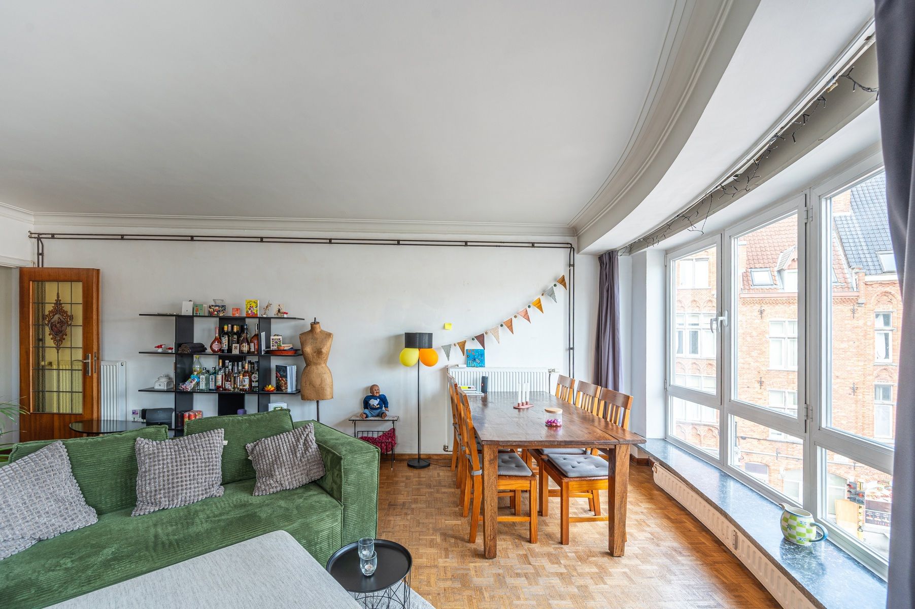 Centraal gelegen & lichtrijk hoekappartement met terras foto 8