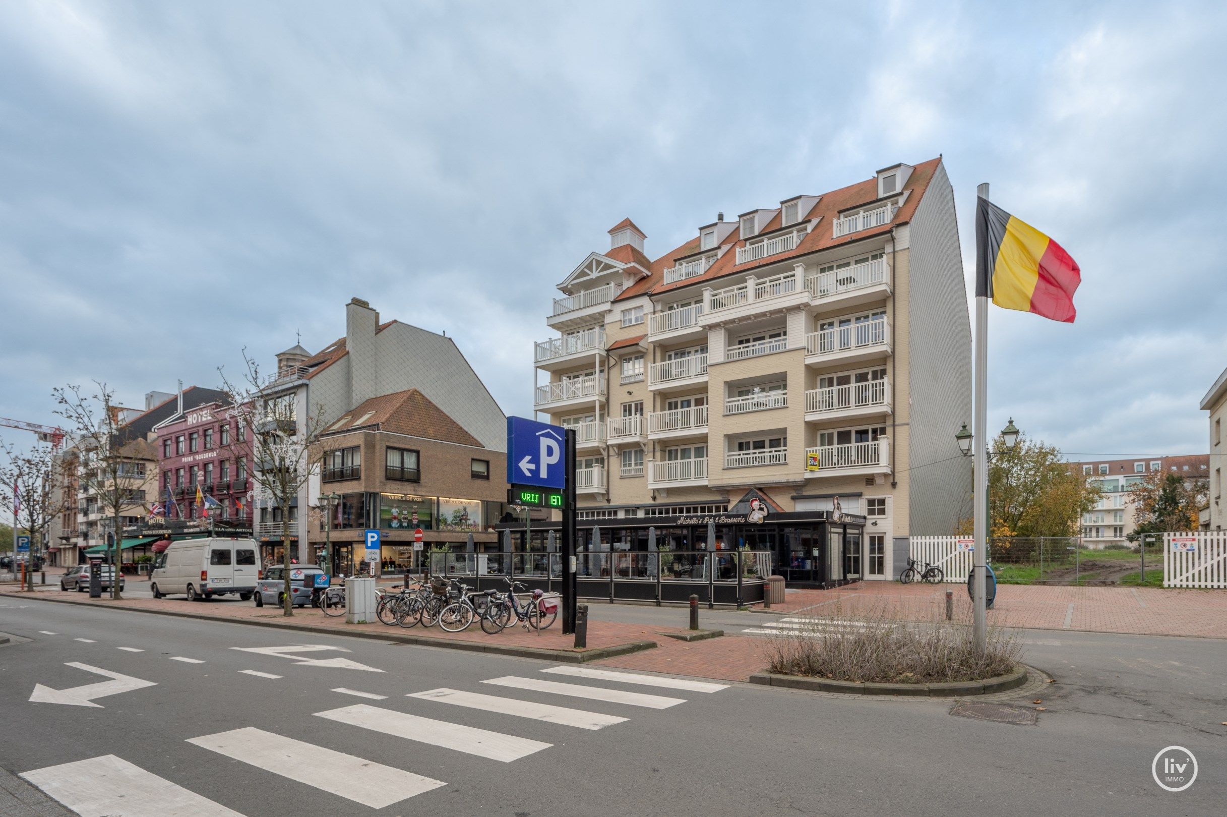 Aangenaam duplexappartement in een nieuwe residentie gelegen in de Lippenslaan, op enkele passen van de markt te Knokke foto 7