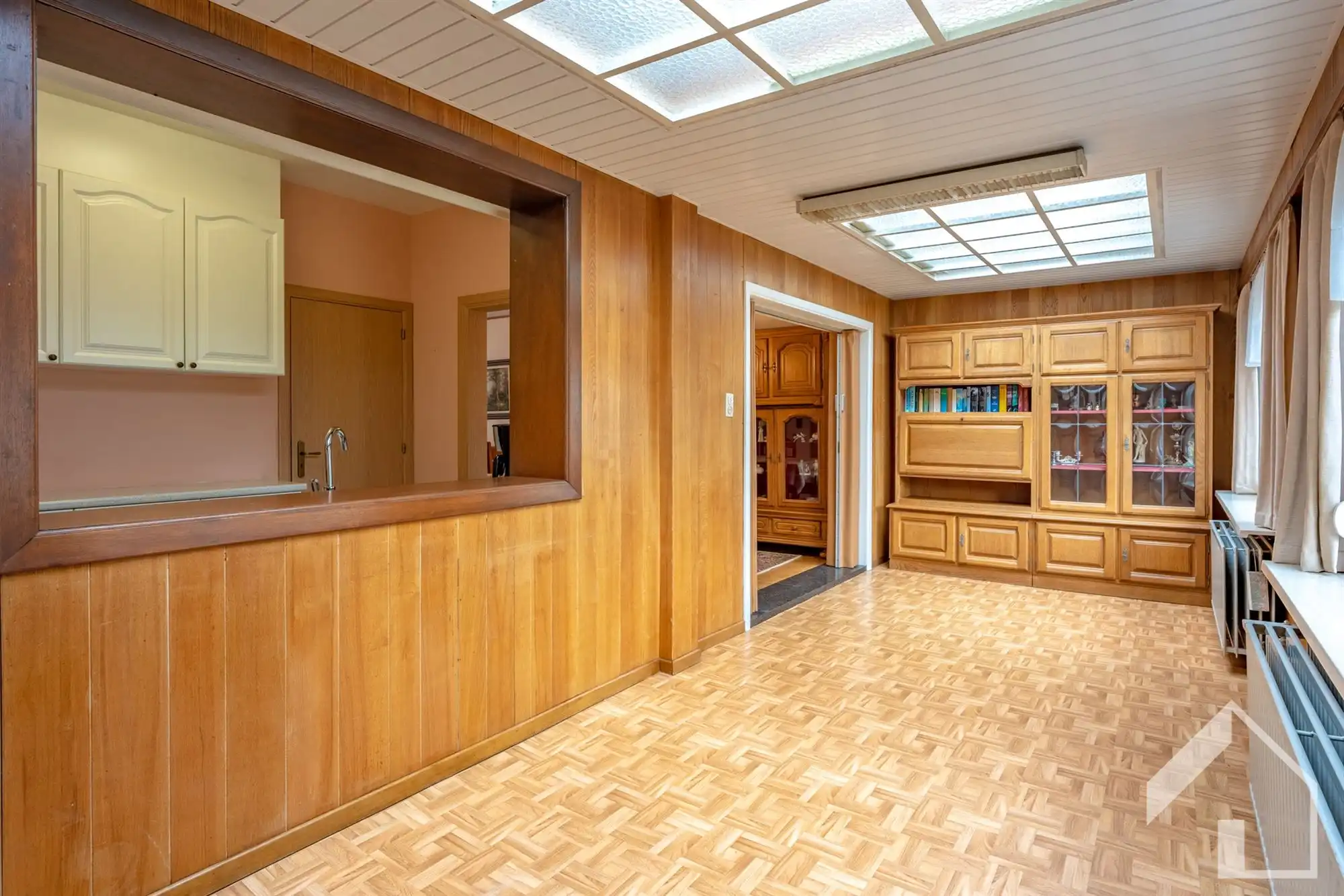 Te renoveren gezinswoning met veel potentieel op toplocatie in Brasschaat!  foto 8