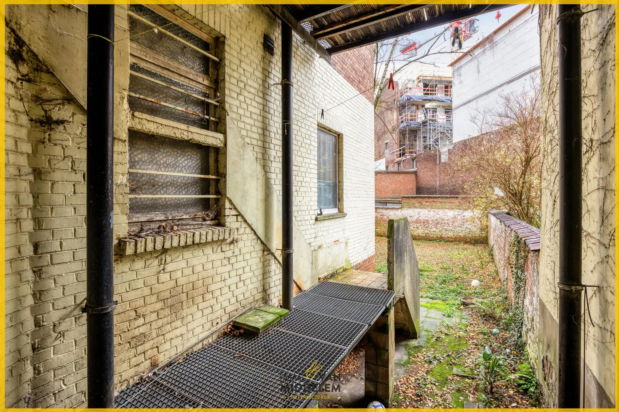 APPARTEMENT MET 2 KAMERS, TERRAS, TUIN EN GARAGE foto 18