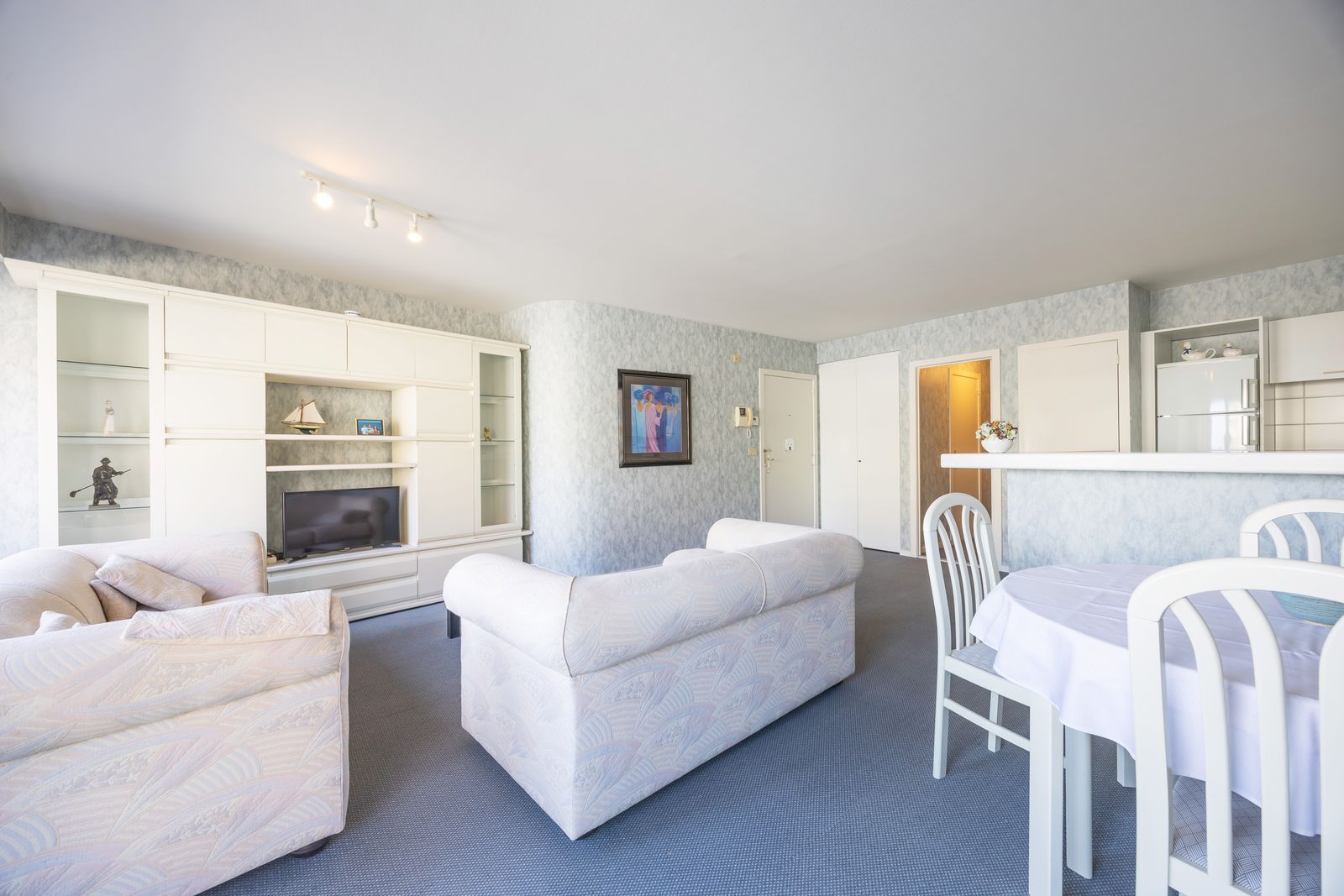 Zéér sfeervol en lichtrijk appartement met 1 slpk op geliefde Vissersplein foto 3