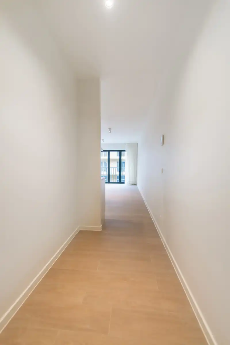 Prachtig Modern nieuwbouwappartement met 1slpk. en balcon foto 4