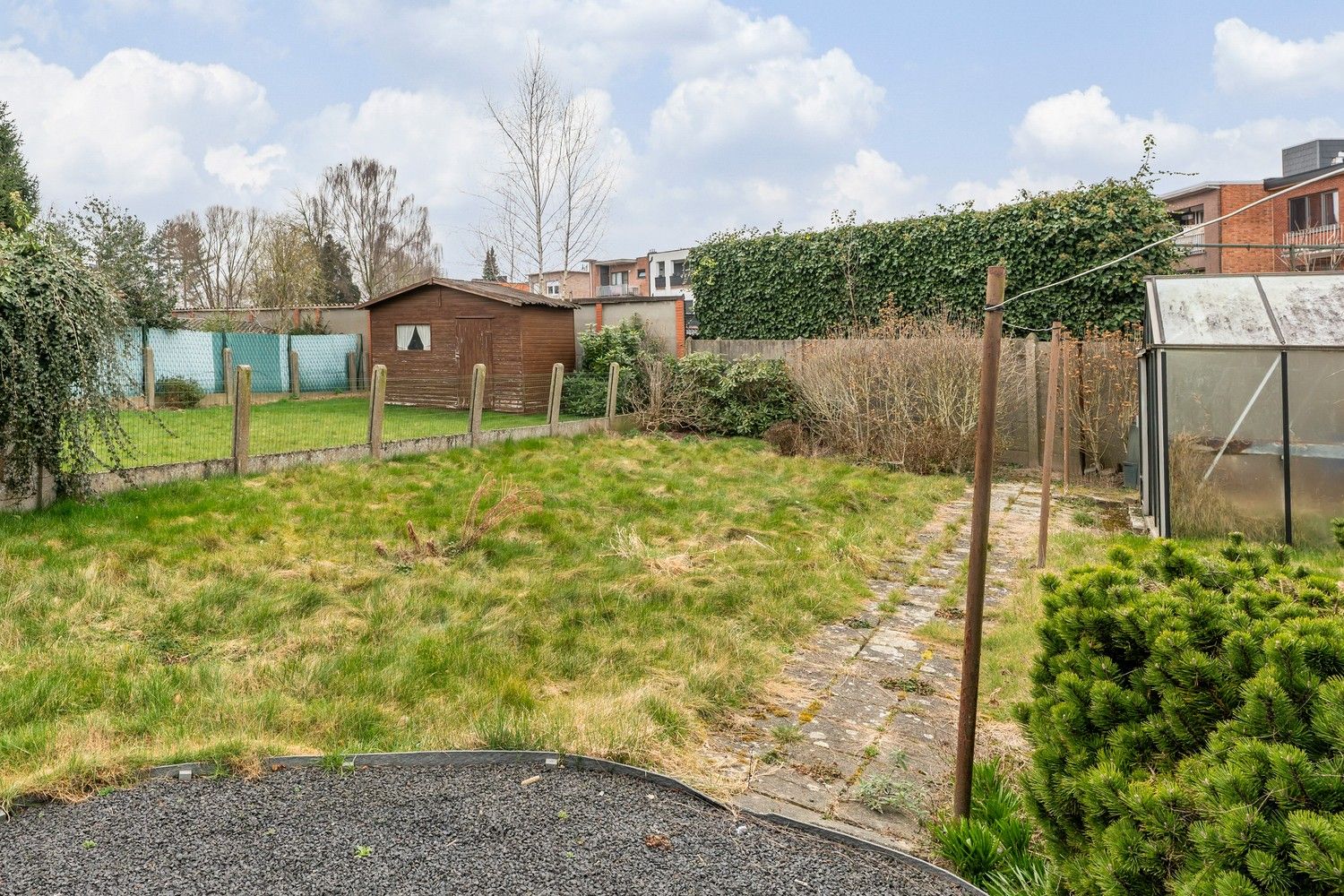 Gesloten bebouwing 219m² met naastliggend bouwgrond 231m² foto 28
