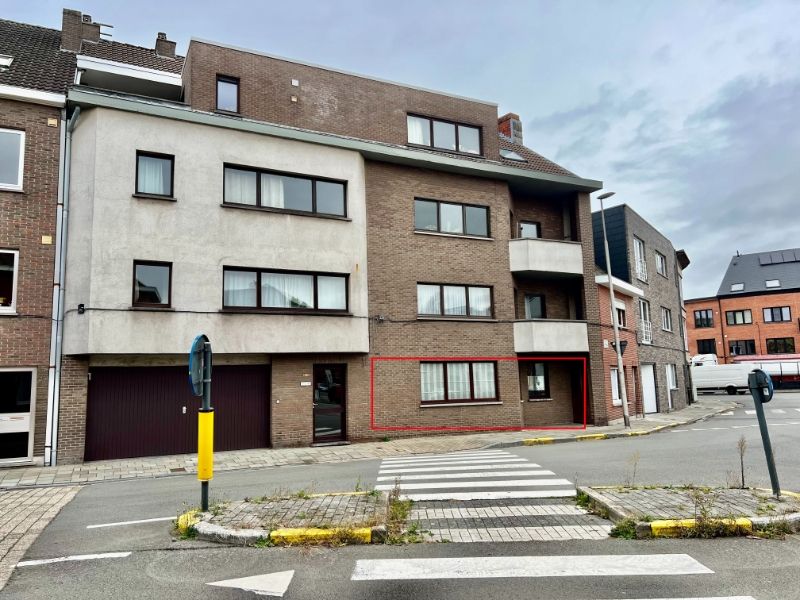 NABIJ UZ GENT, GELIJKVLOERSAPPARTEMENT MET 2 SLAAPKAMERS EN GARAGE. foto 14