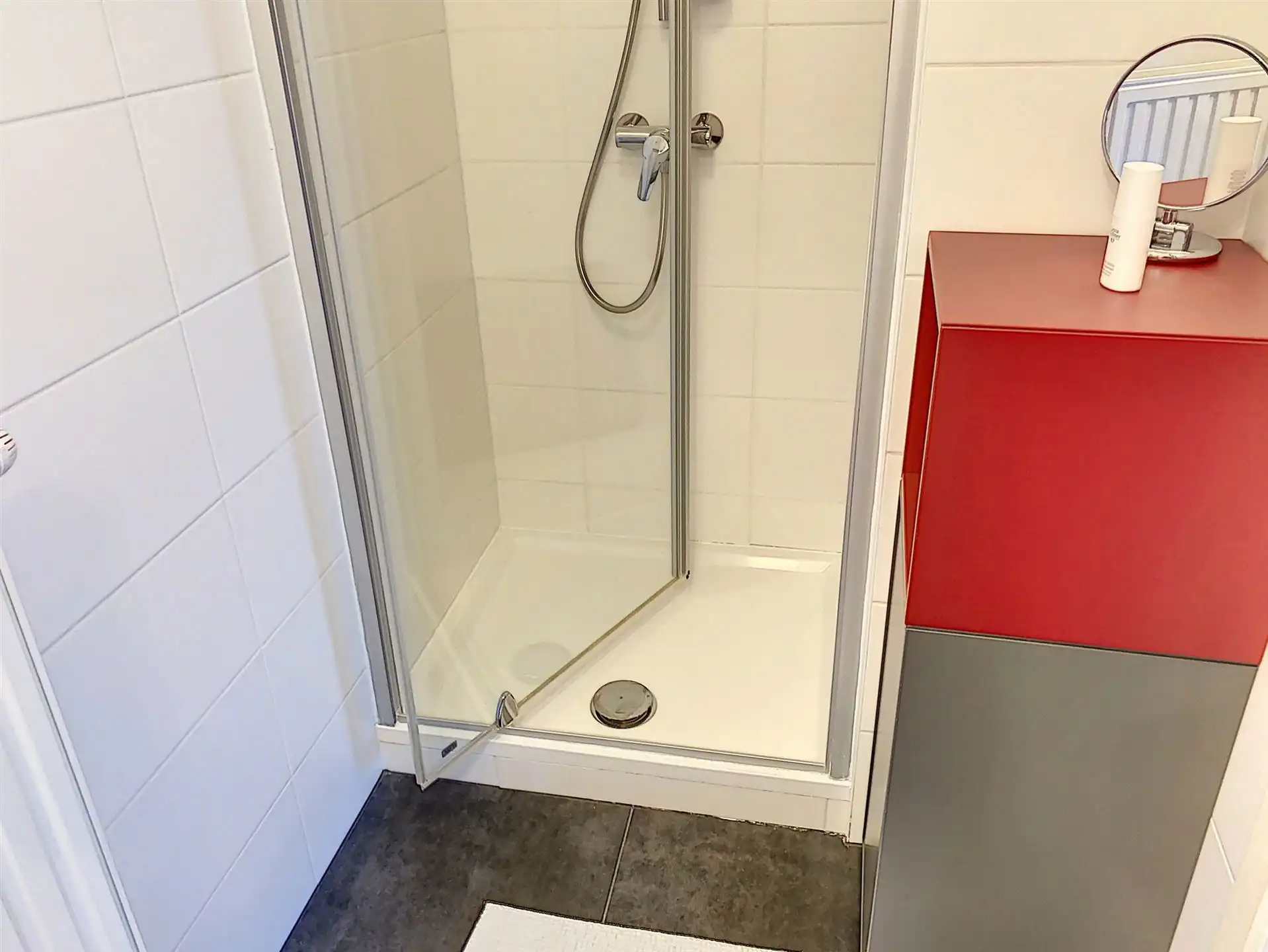 Mooi appartement met 2 slaapkamers + parkeerplaats foto 15