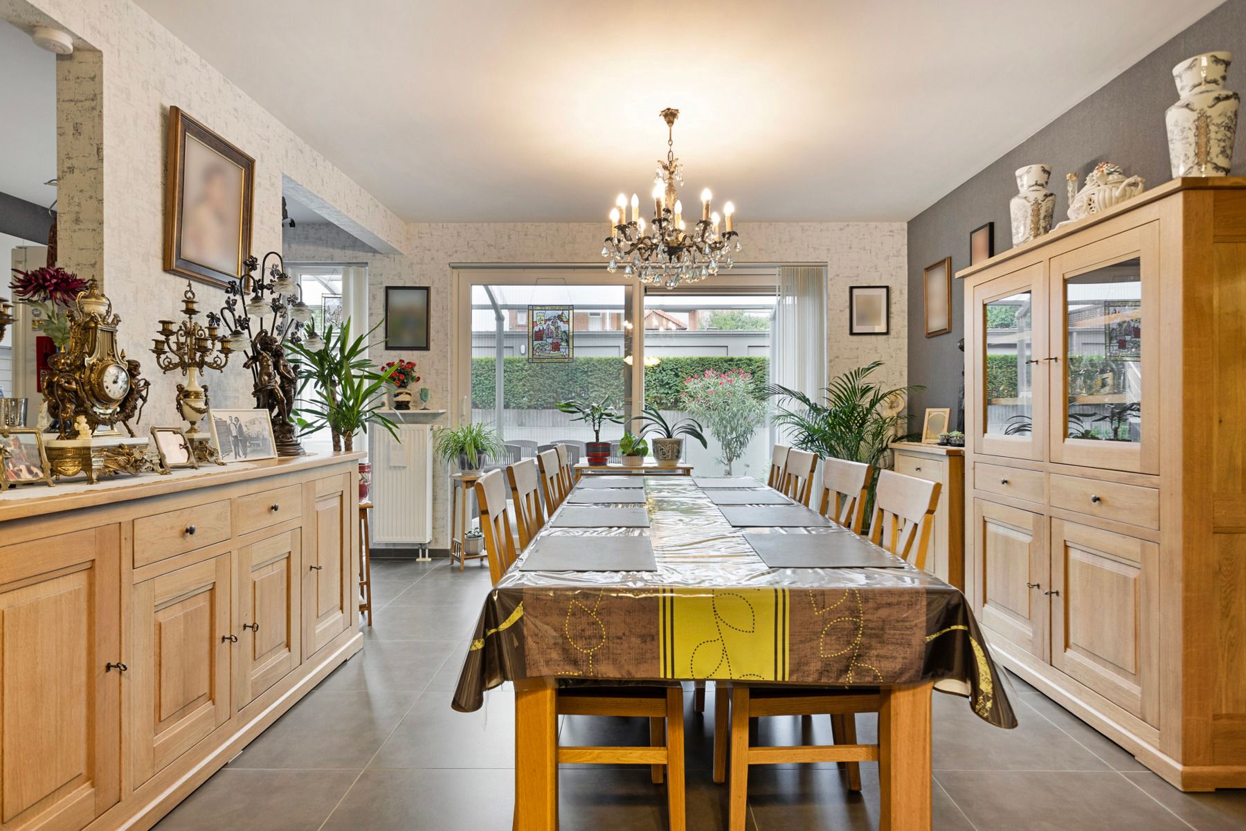 Rustig gelegen gelijkvloersappartement met ruim terras. foto 2
