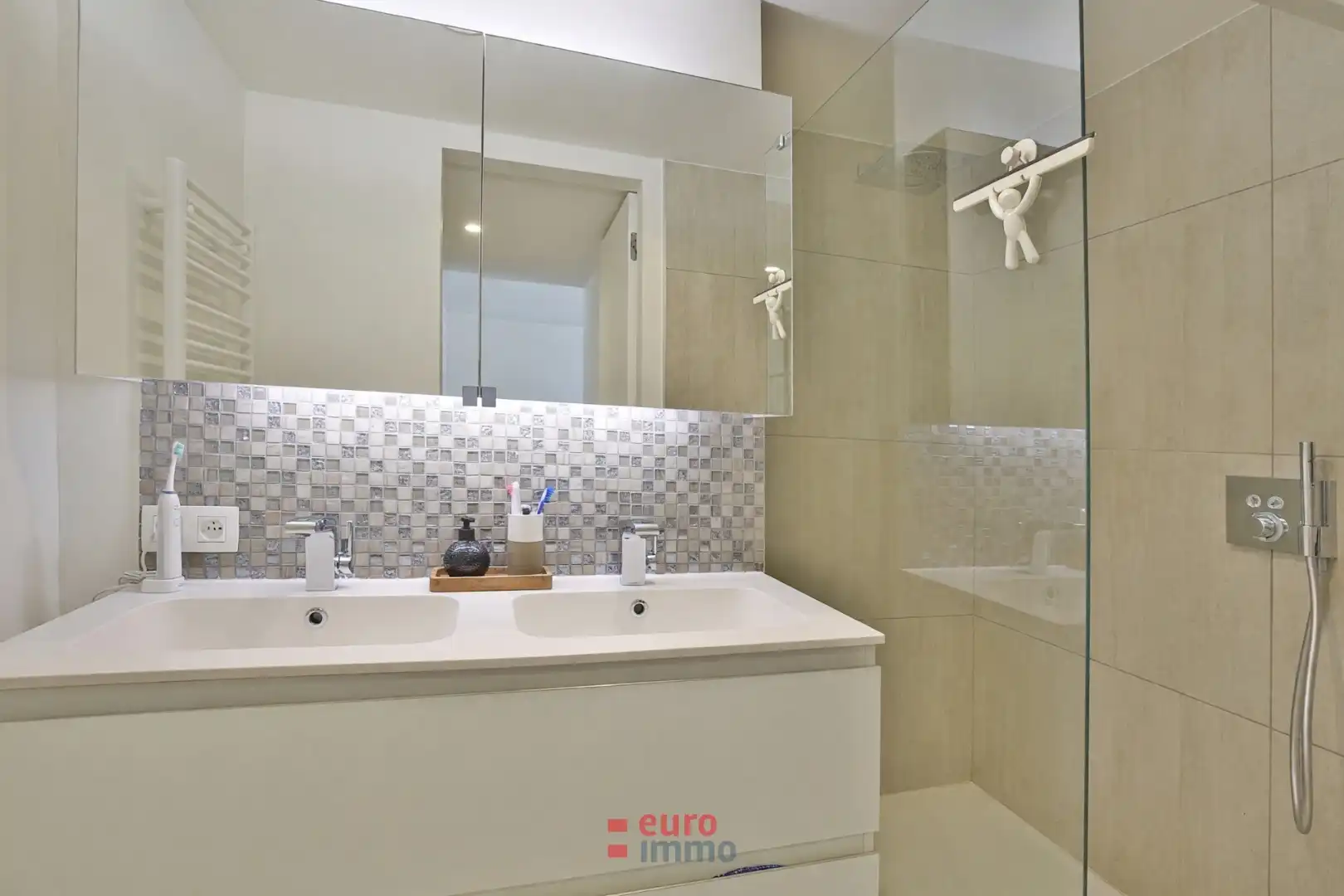 Exclusief, zéér recent appartement met lateraal zeezicht! foto 14
