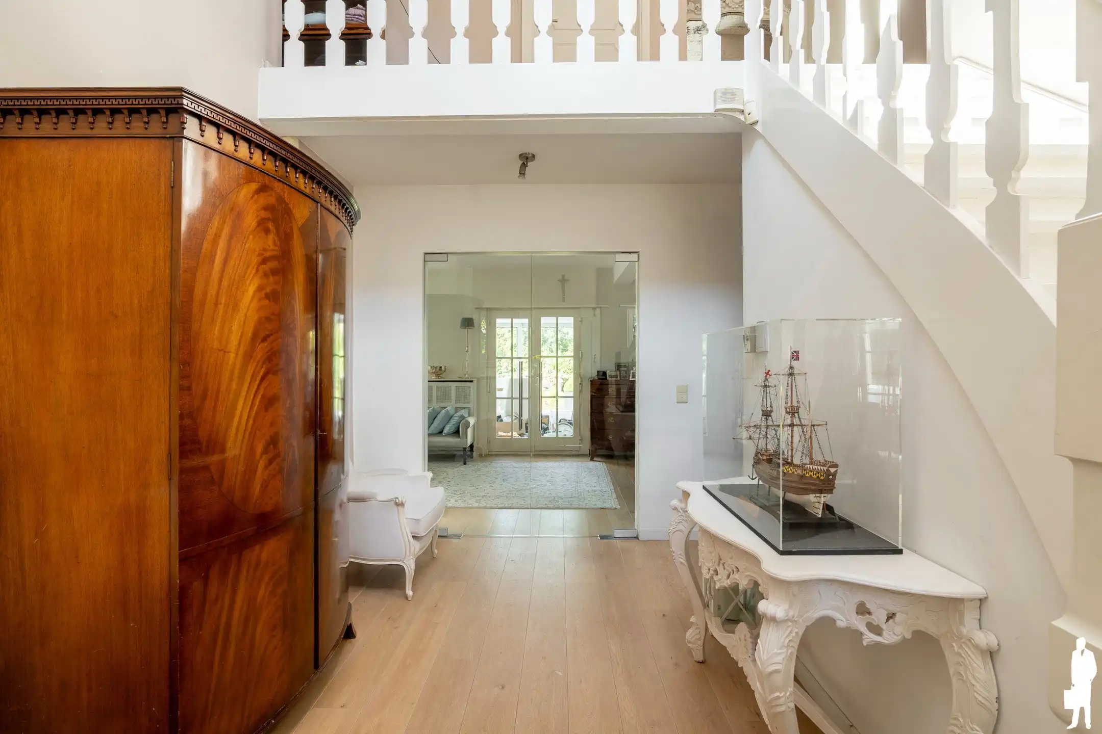Karaktervolle villa met 3 slaapkamers en ruime tuin foto 3