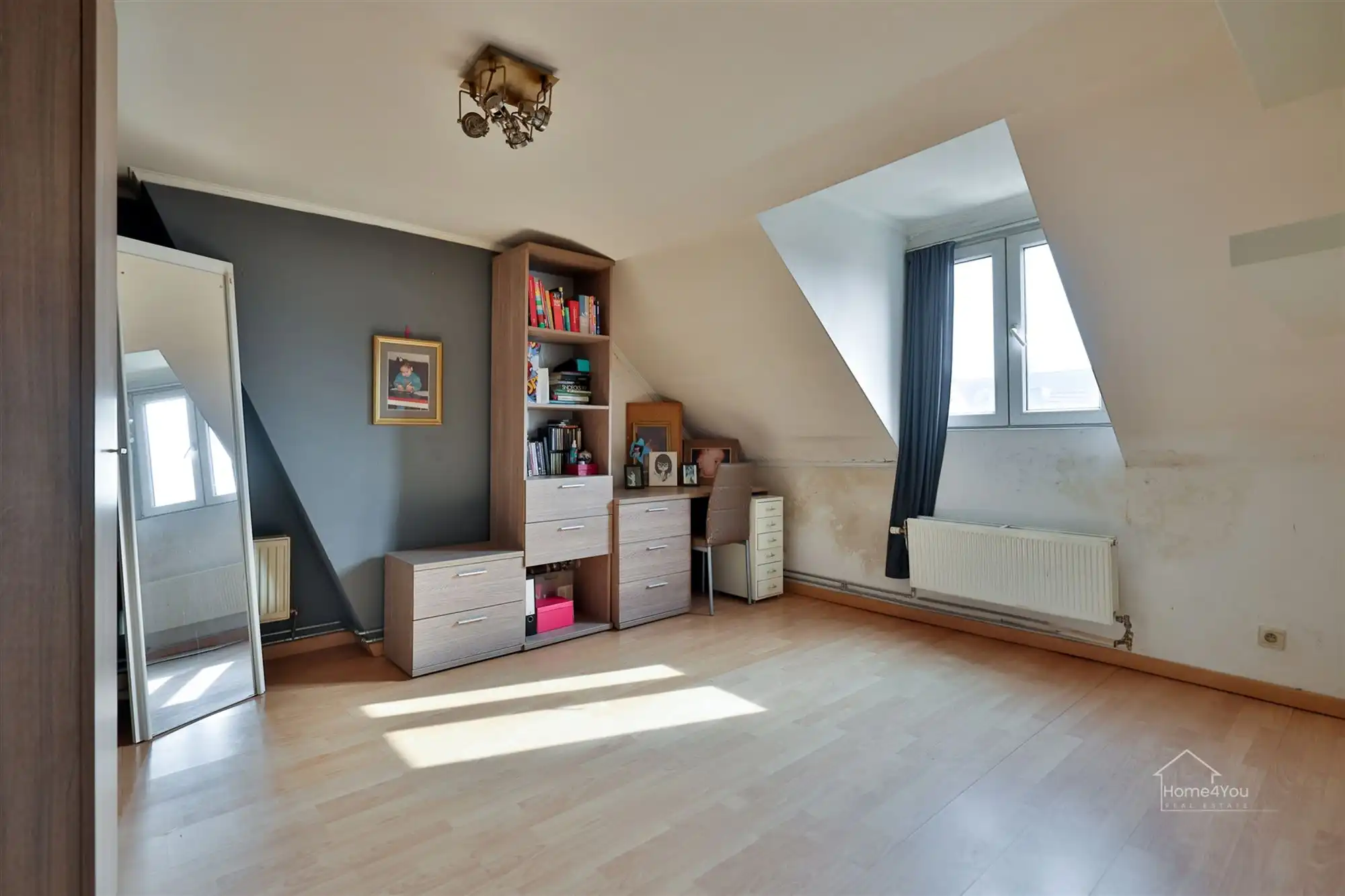 Ruime woning met meerdere slaapkamers en overdekt terras  foto 29