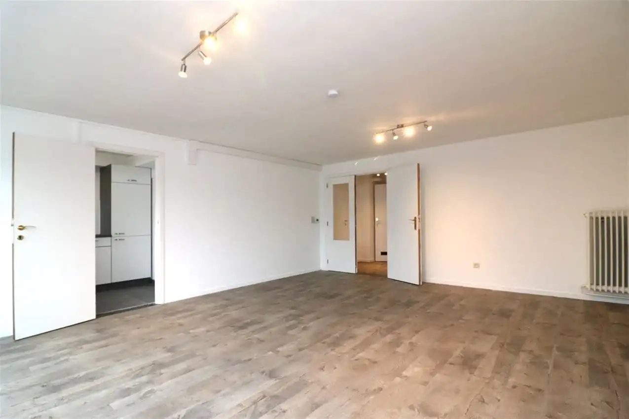 Vernieuwd app. met 1 slpk. op wandelafstand van centrum foto 5