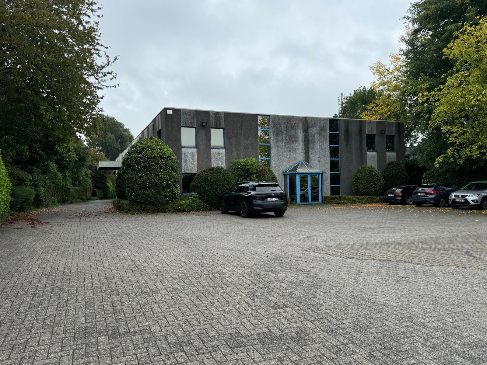 Multifunctioneel bedrijfsgebouw Boechout te koop foto 2
