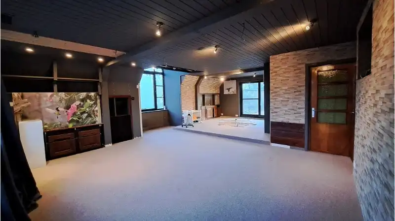 Zeer ruim handelspand met groot TERRAS te koop in Sint-Kruis Brugge. foto 9