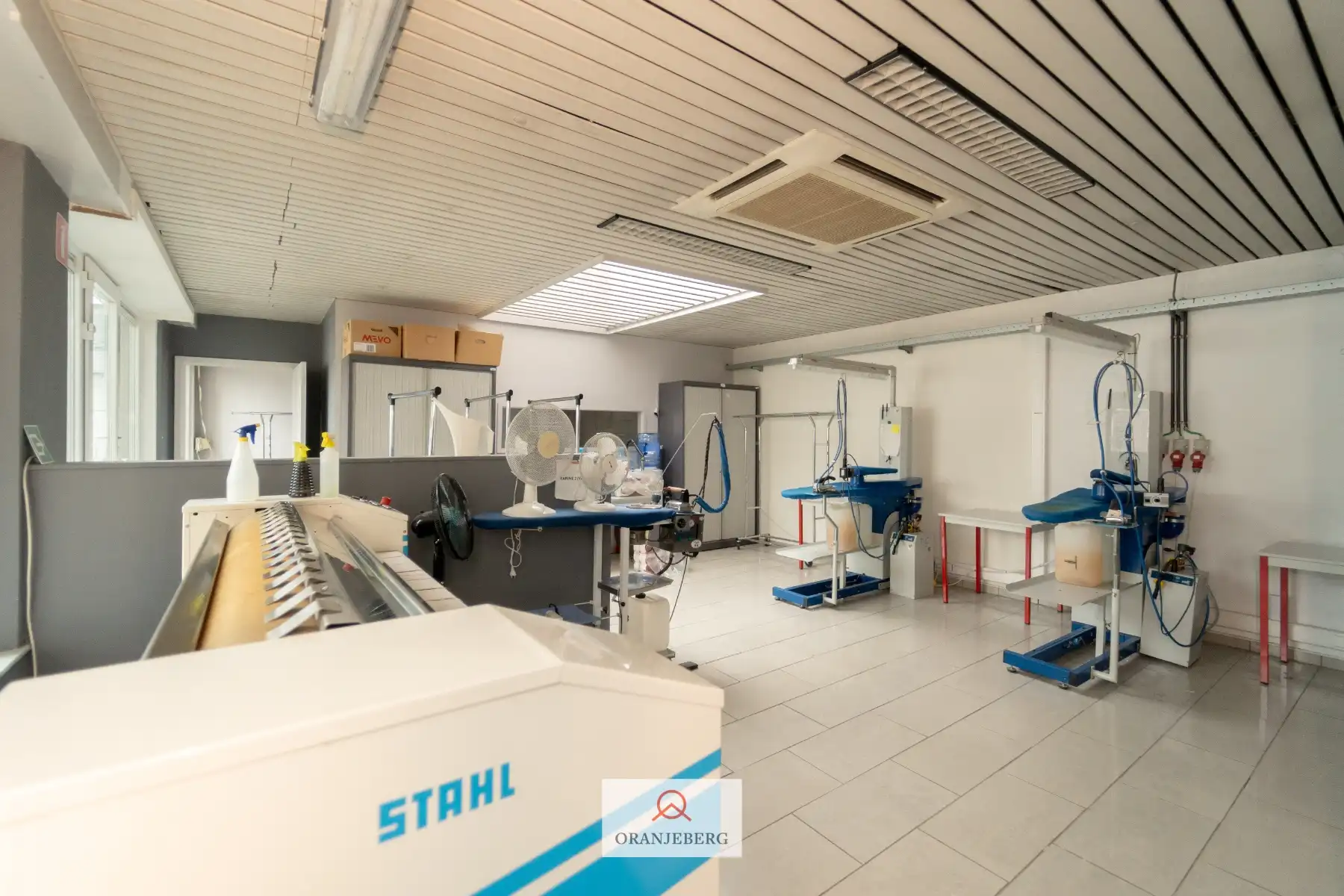 Energiezuinig handelspand op commerciële ligging foto 17