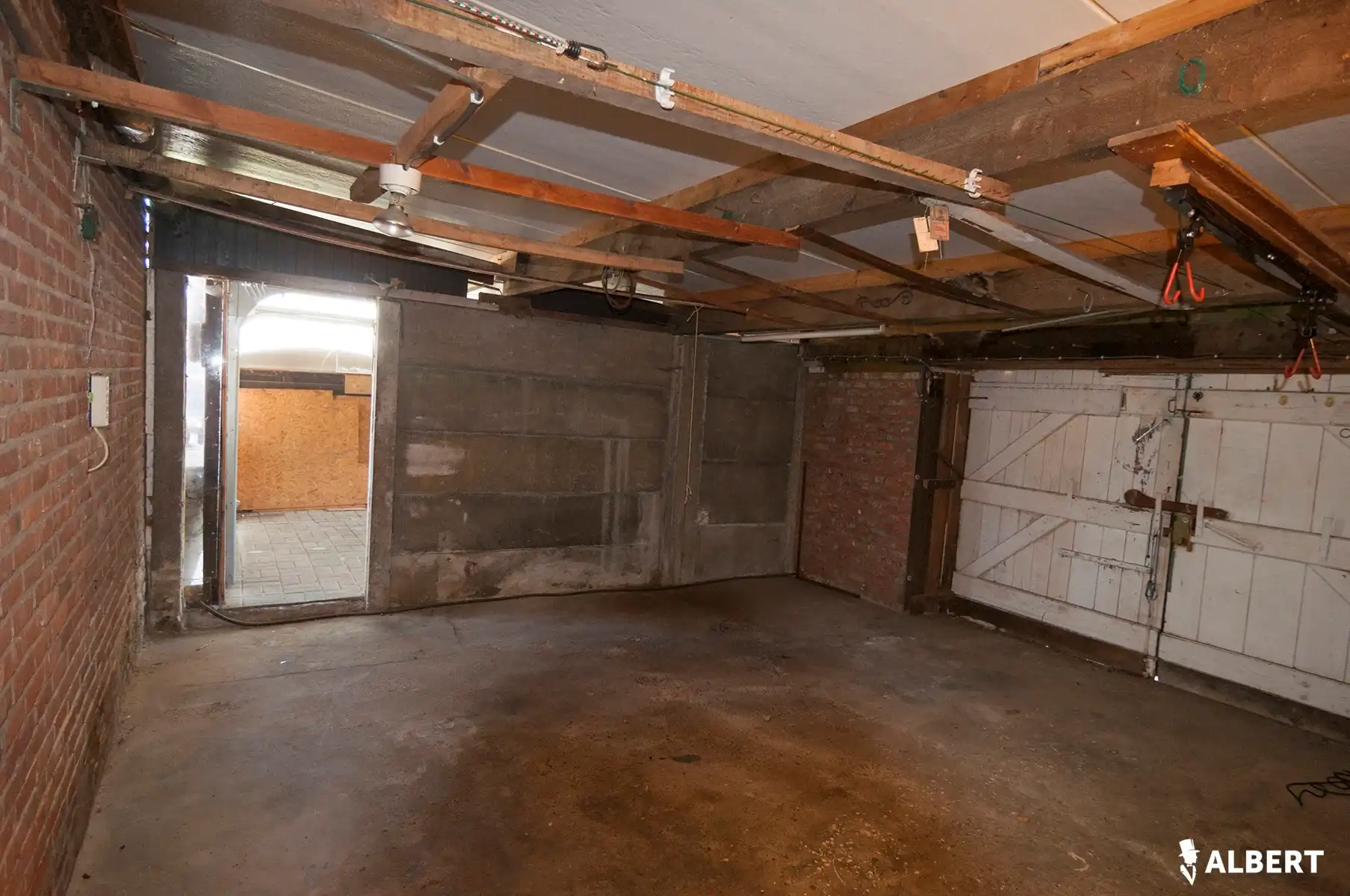 Leuke halfopen gezinswoning met potentieel op topligging! foto 25