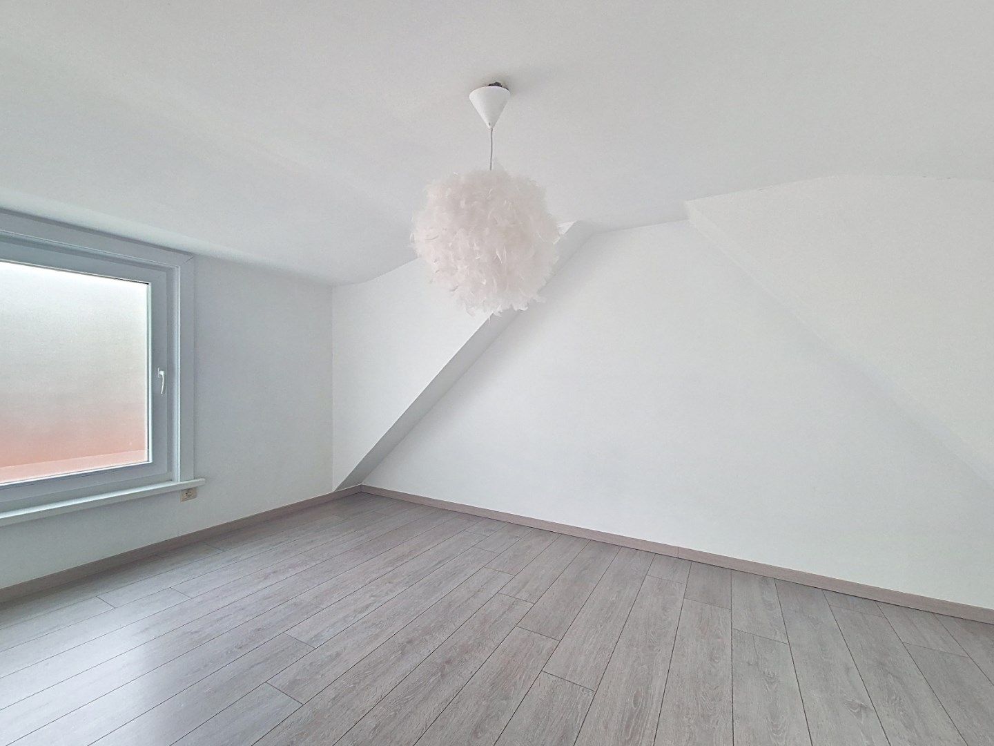 Gerenoveerde woning met 3 slaapkamers foto 15