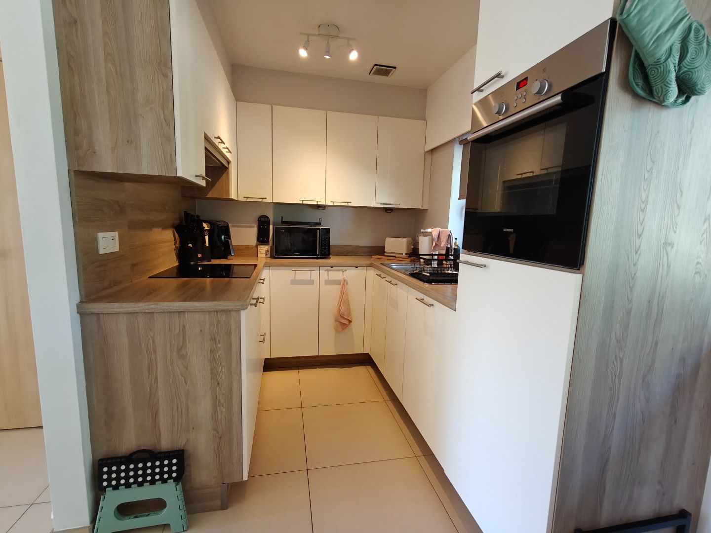 Prachtige rijwoning te huur in Overmere! foto 4