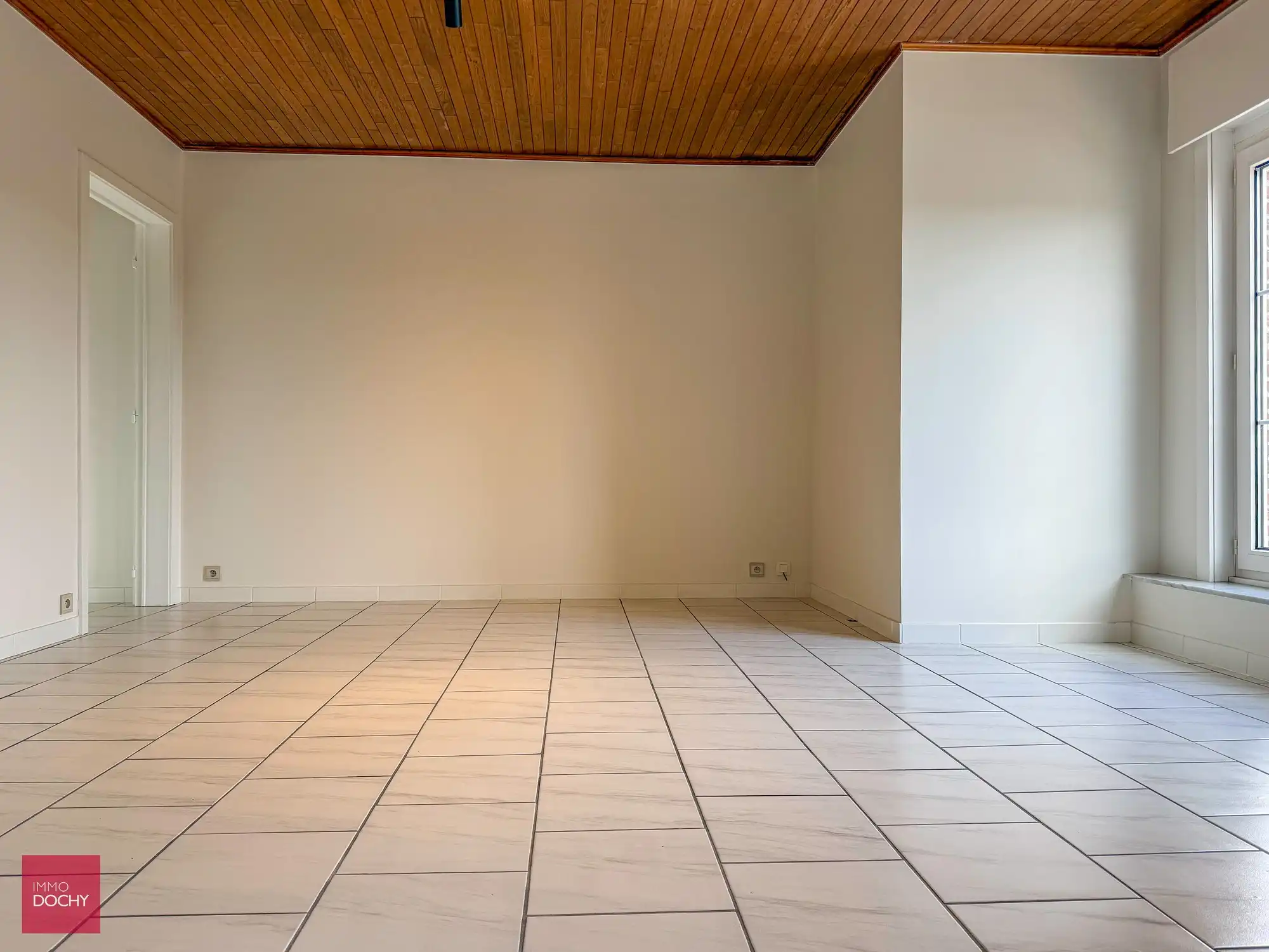 Volledig gerenoveerd duplex - appartement met garage | Deerlijkseweg foto 3