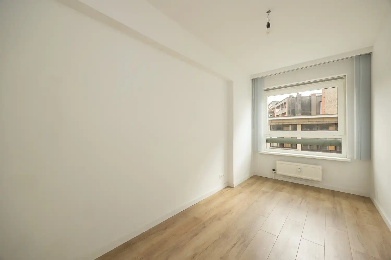 Instapklaar 2-slpk appartement van  83m² met terras op toplocatie! foto 12