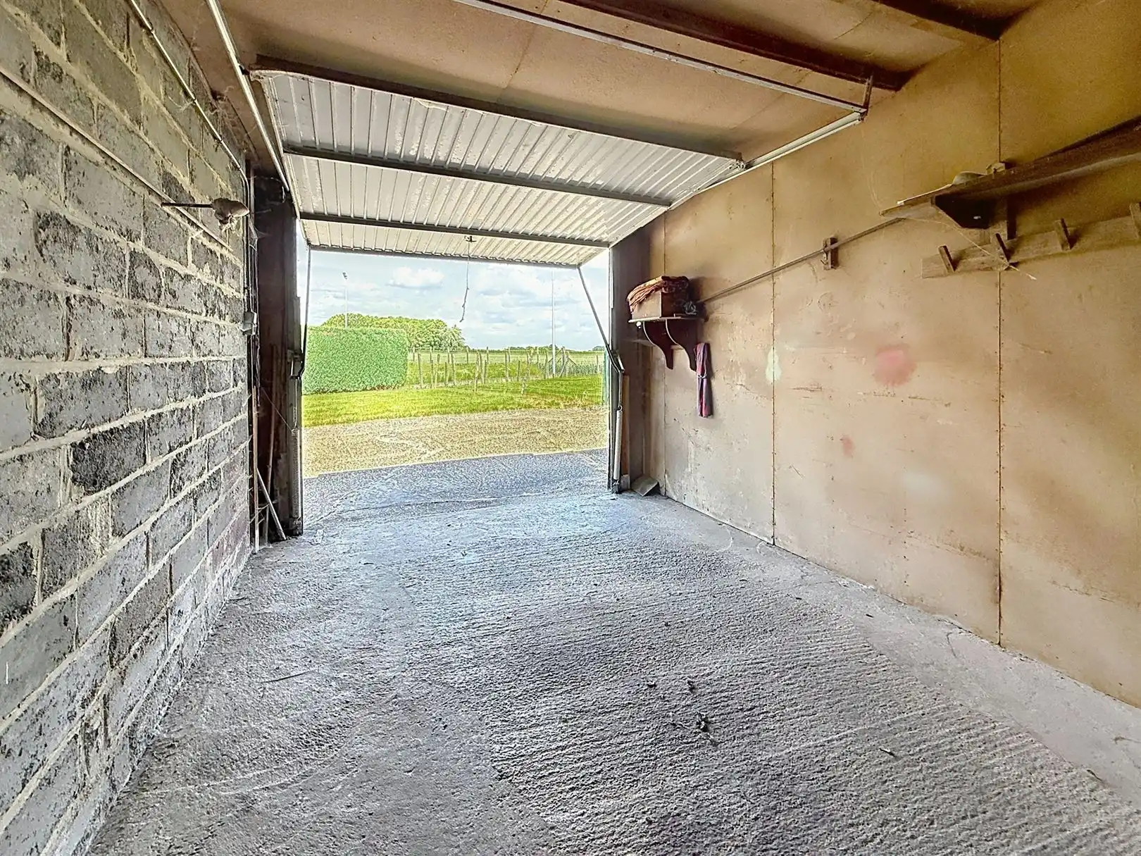 Voormalige hoeve met aanbouw en tuin, 26a 01ca foto 4