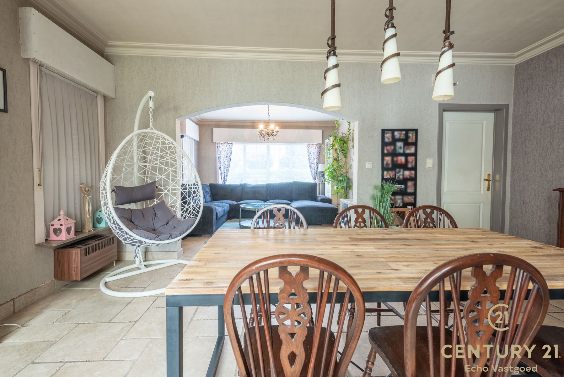 Charmante deels gerenoveerde woning met gezellige tuin foto 6