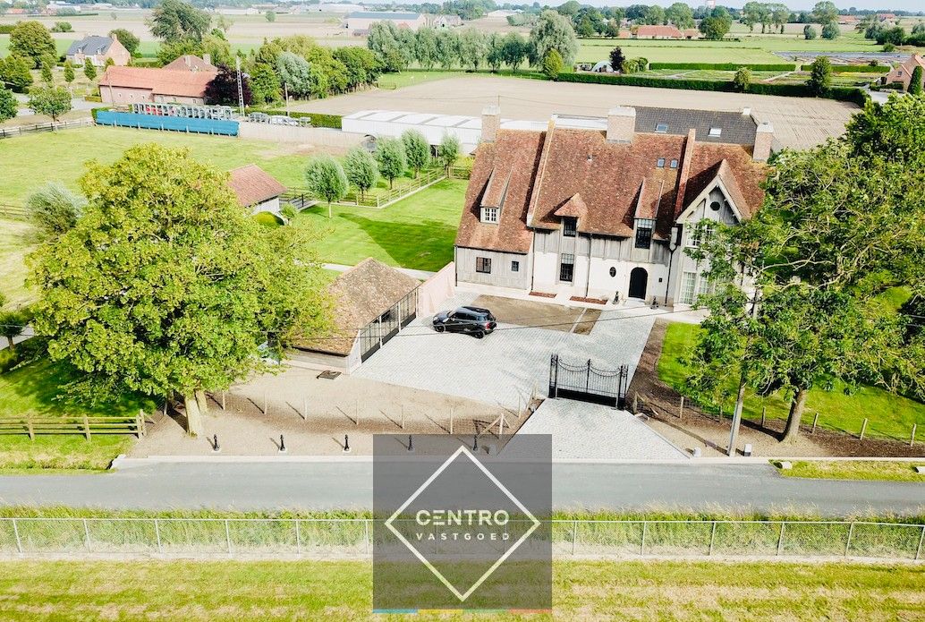 Exclusief aanbod: Twee Engelse Manoir VILLA's met een eiken BIJHUIS en STALLINGEN op maar liefst 2ha grond! Superlatieven schieten hier te kort! foto 56