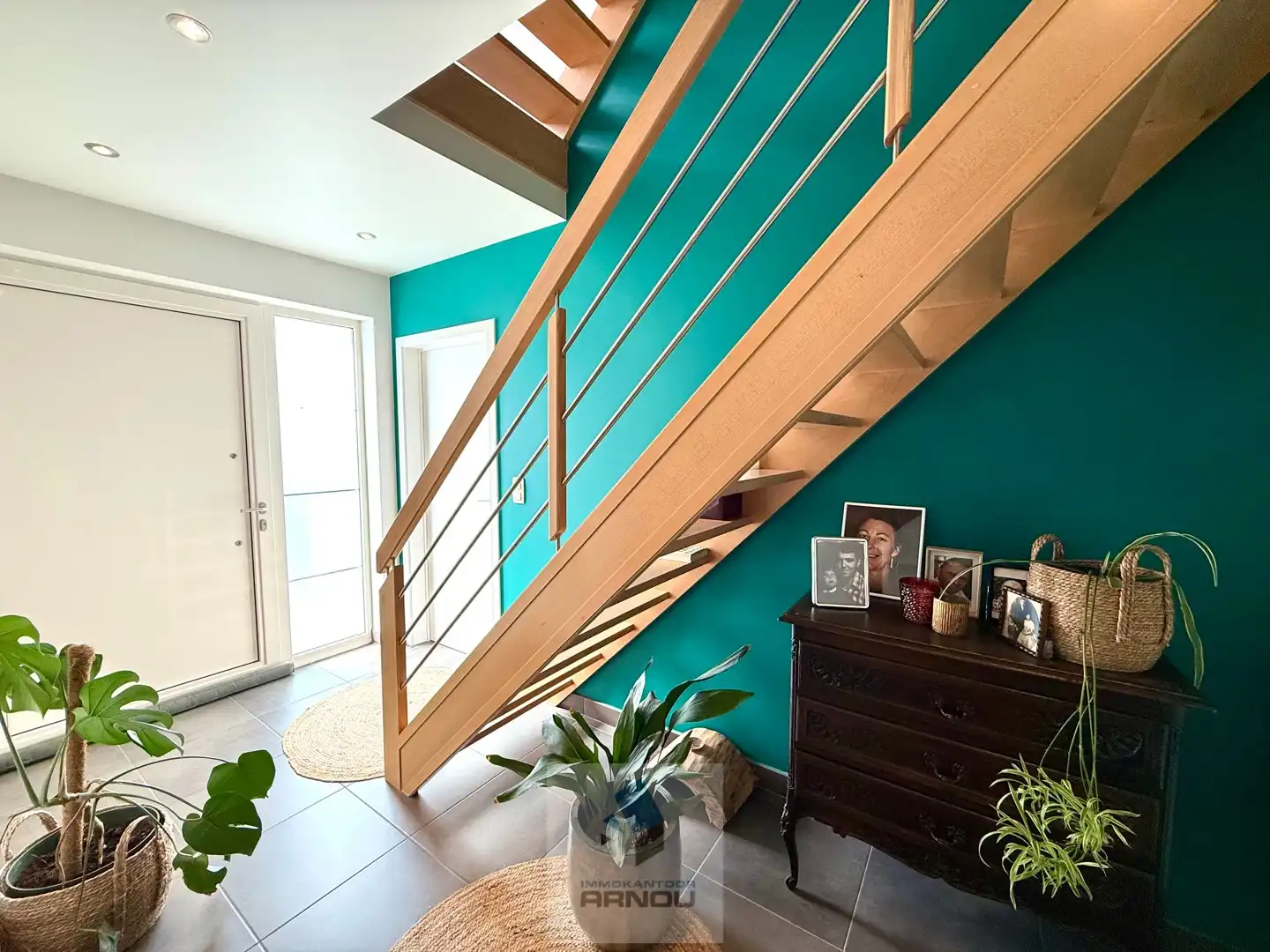 Moderne, instapklare en verrassend ruime gezinswoning in rustige doodlopende straat foto 5