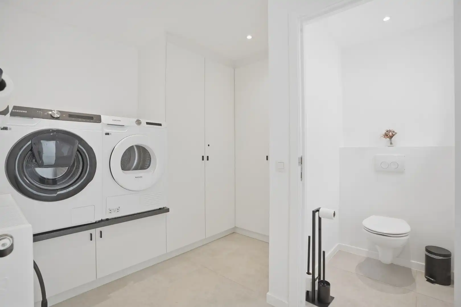 Subliem gerenoveerde herenwoning met 6 slaapkamers inclusief garage in Nieuwpoort-Stad op 135 m². foto 11