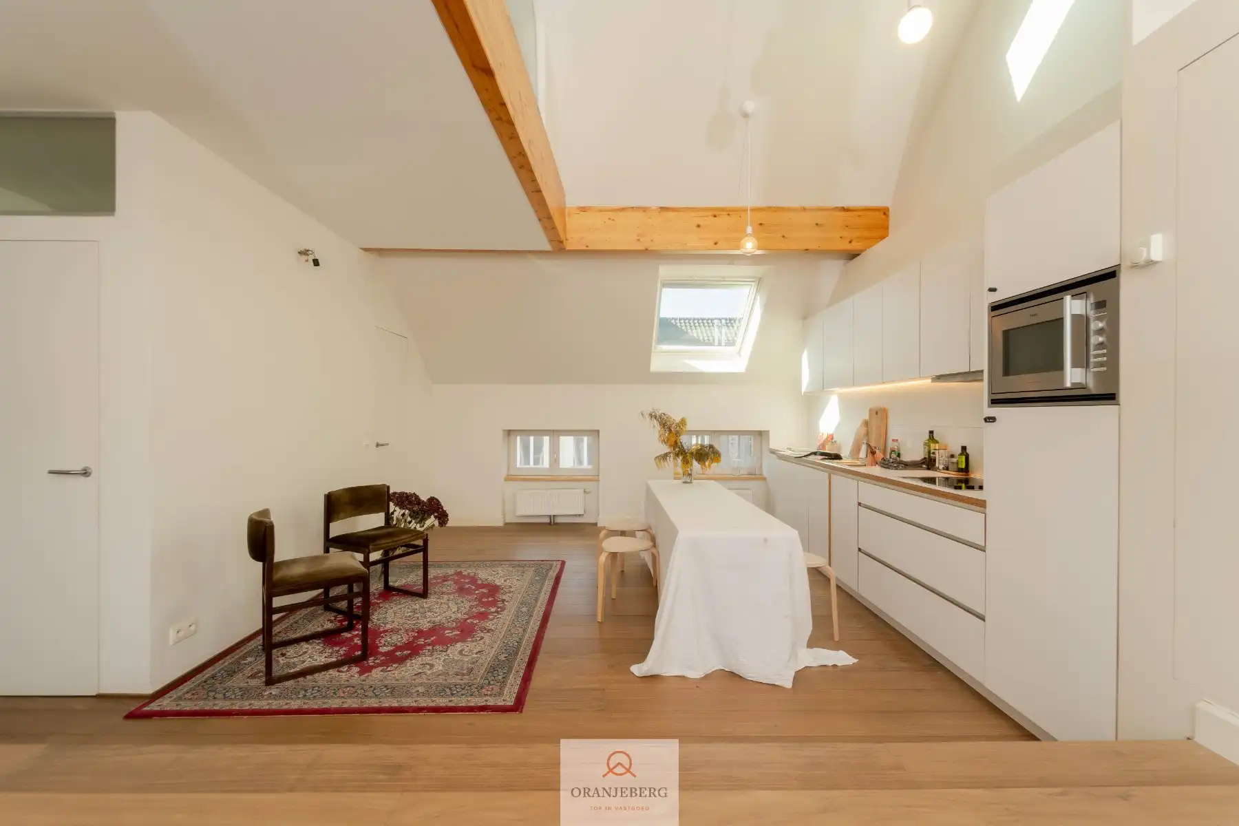 Duplex-penthouse/loft in hartje Gent! foto 10
