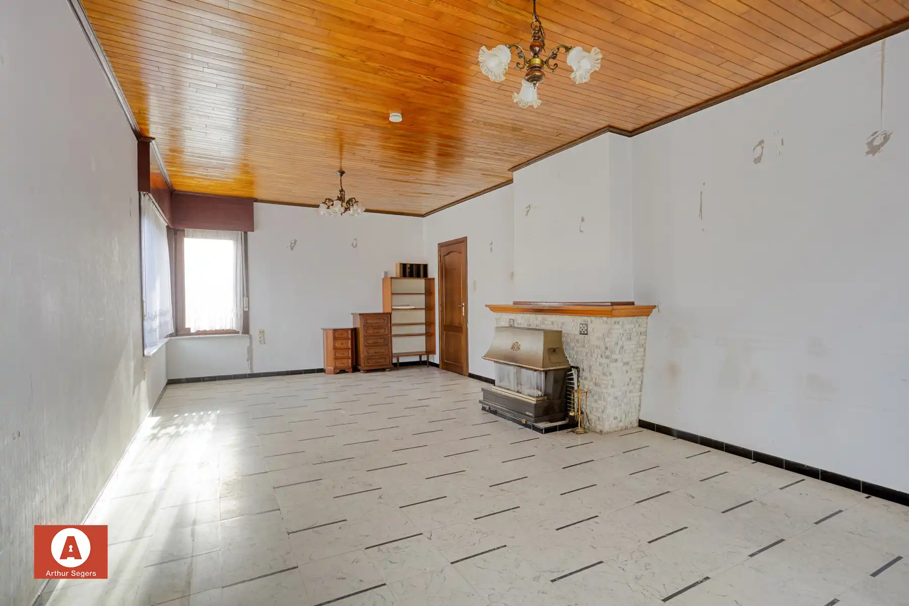 Halfopen bebouwing op zeer centrale ligging foto 5