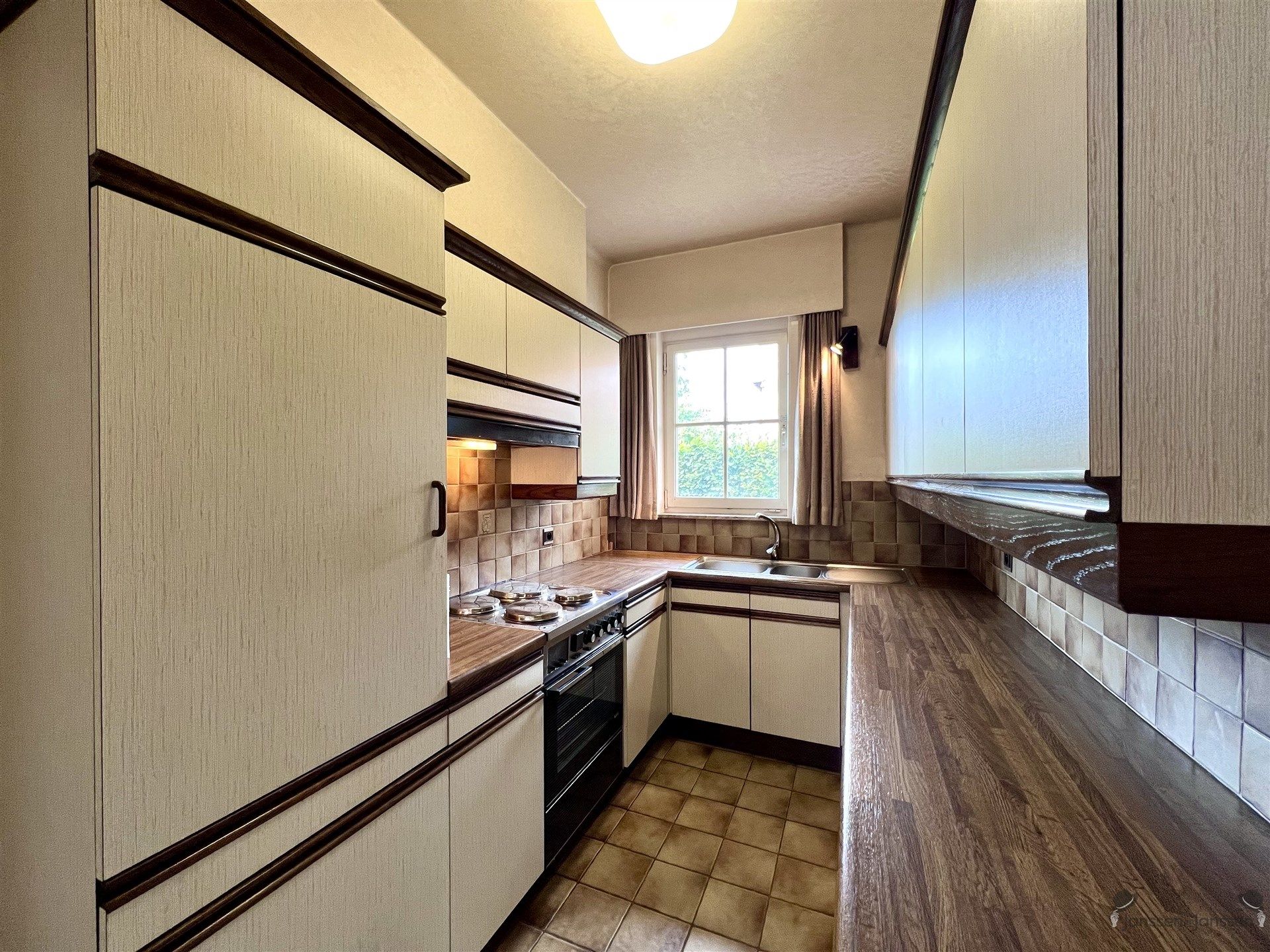 Te renoveren villa op 800m² foto 10