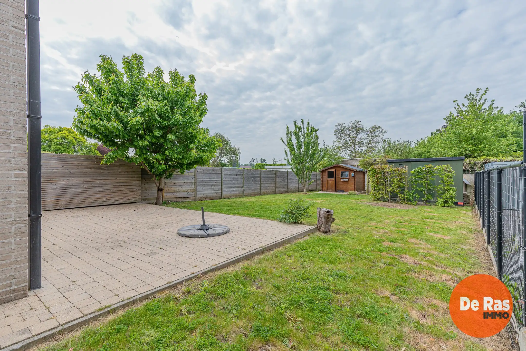 OORDEGEM – Recente  HOB met drie slaapkamers en tuin foto 16