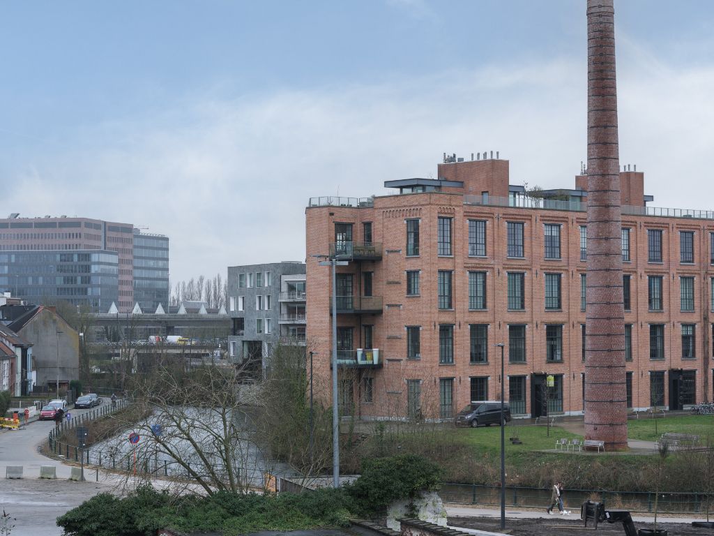 lichtrijk 2 slaapkamer appartement met uitstekende bereikbaarheid foto 11