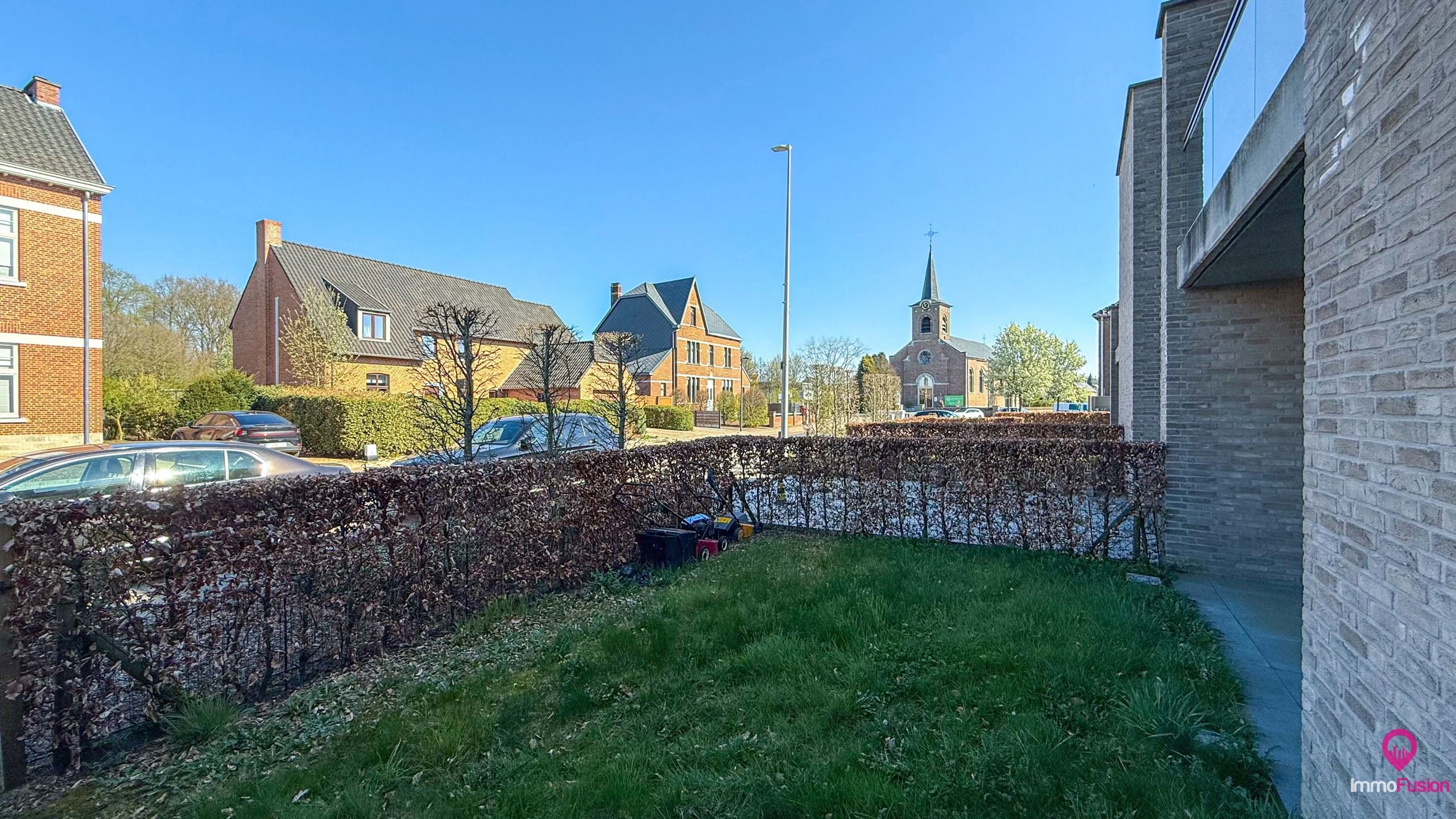 Gelijkvloers appartement me tuin en autostandplaats! foto 20