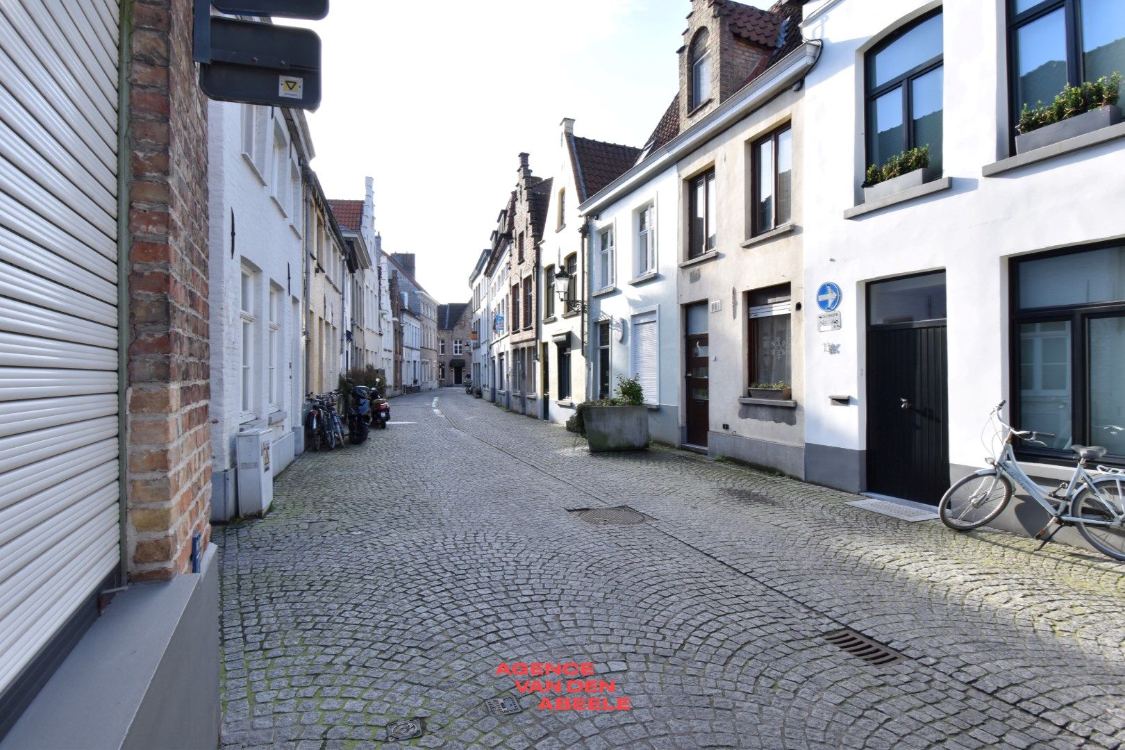 Klassevolle woning met 3 slaapkamers en tuin te Brugge  foto 25