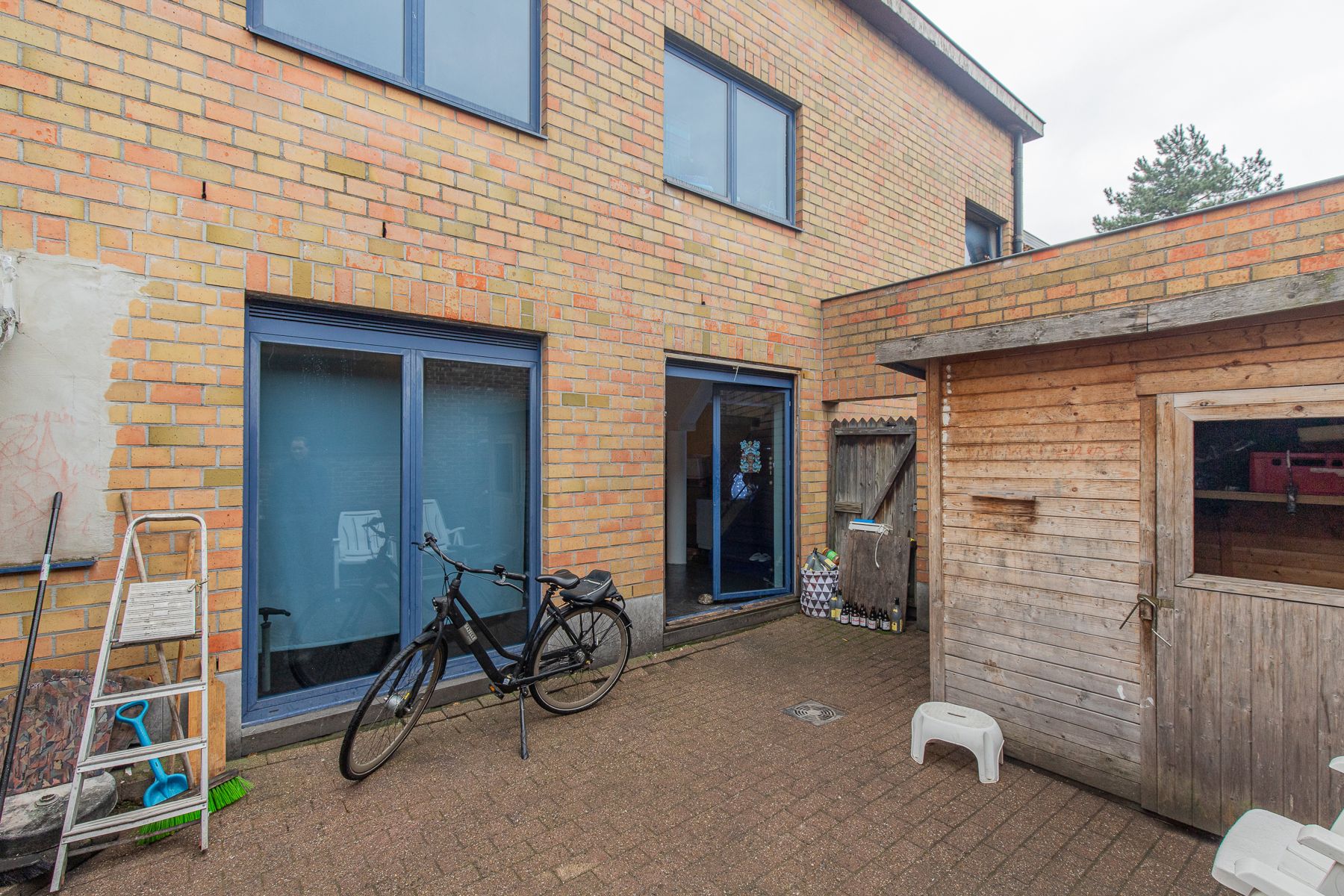 Ruim handelspand op commerciële locatie foto 4