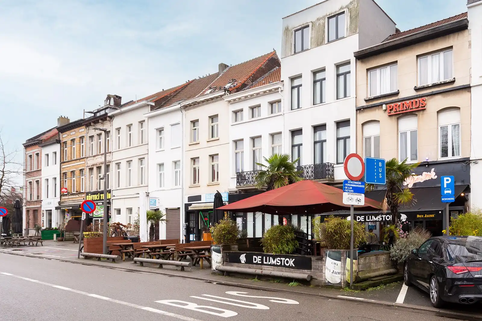 Handelshuis aan Berchem station foto 2