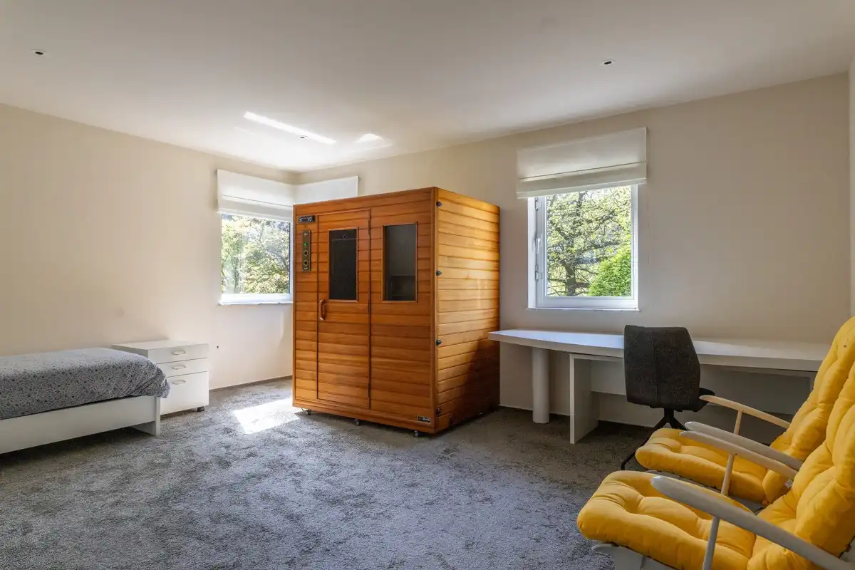 Architecturale villa op 3451 m² met 5 slaapkamers omgeven door natuur. foto 21