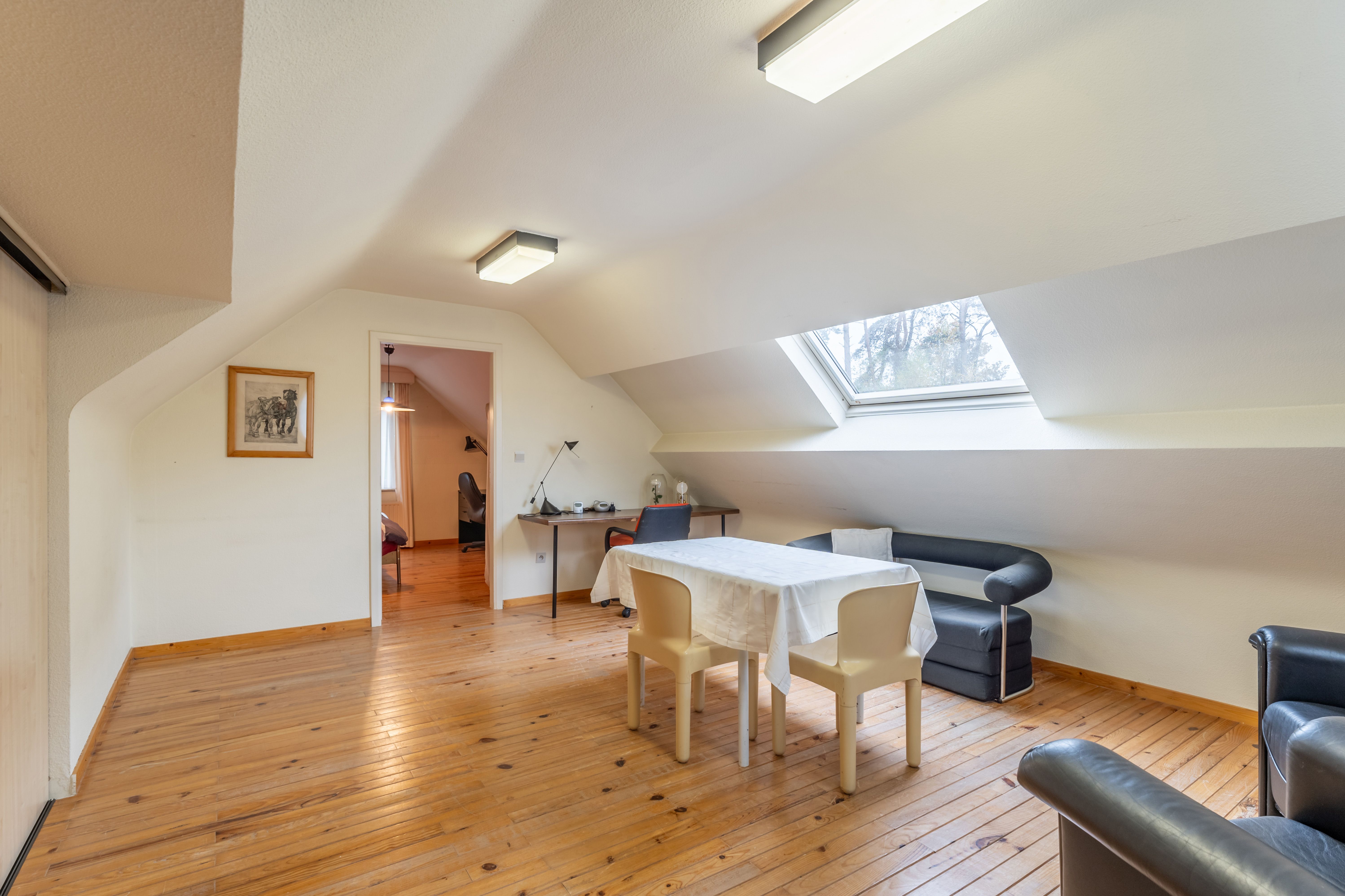 Ruime woning met kantoorruimte + extra bouwgrond op prachtige ligging te Eksel foto 14