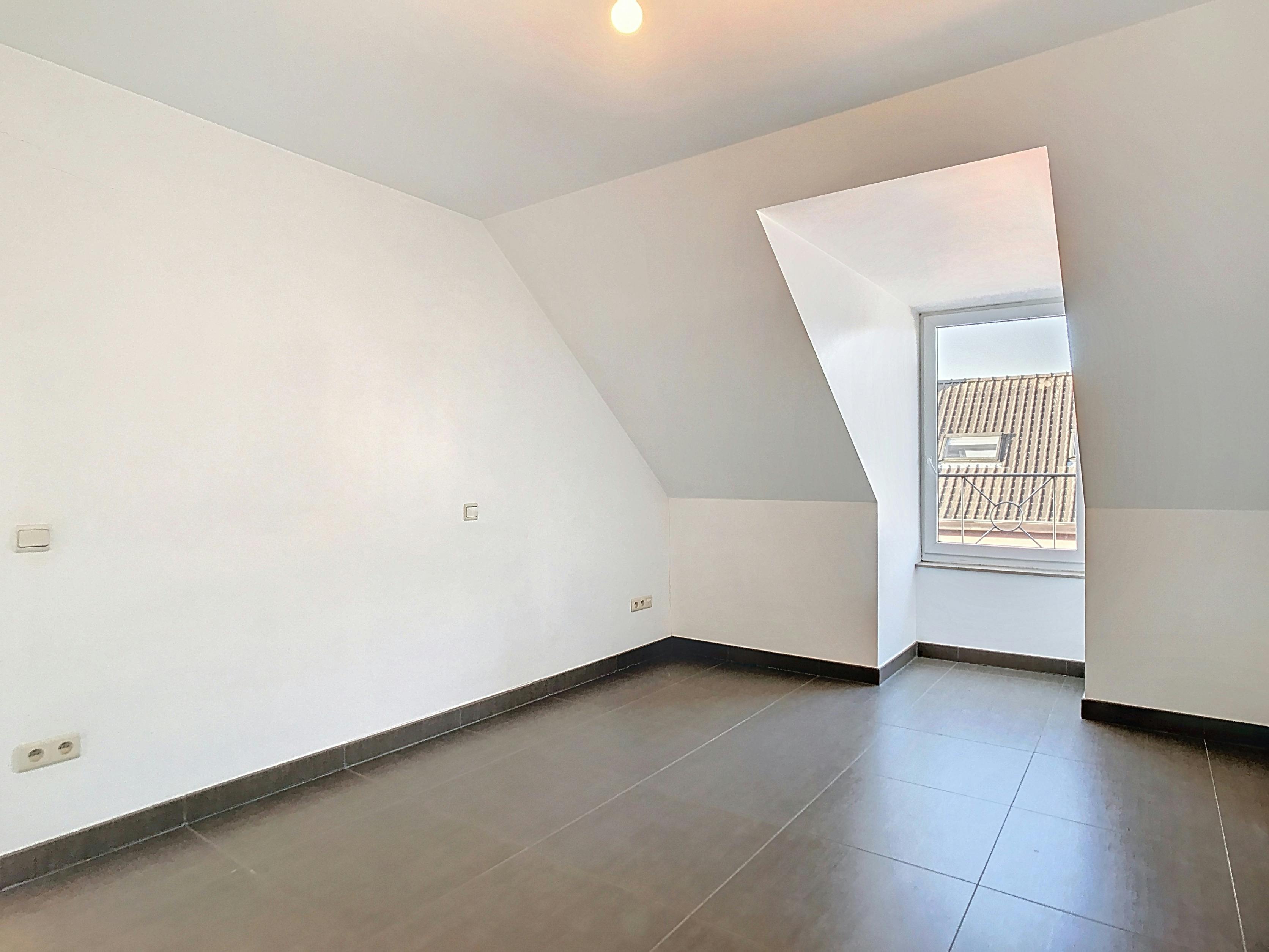 Goed gelegen energiezuinig dakappartement te Kruibeke foto 14