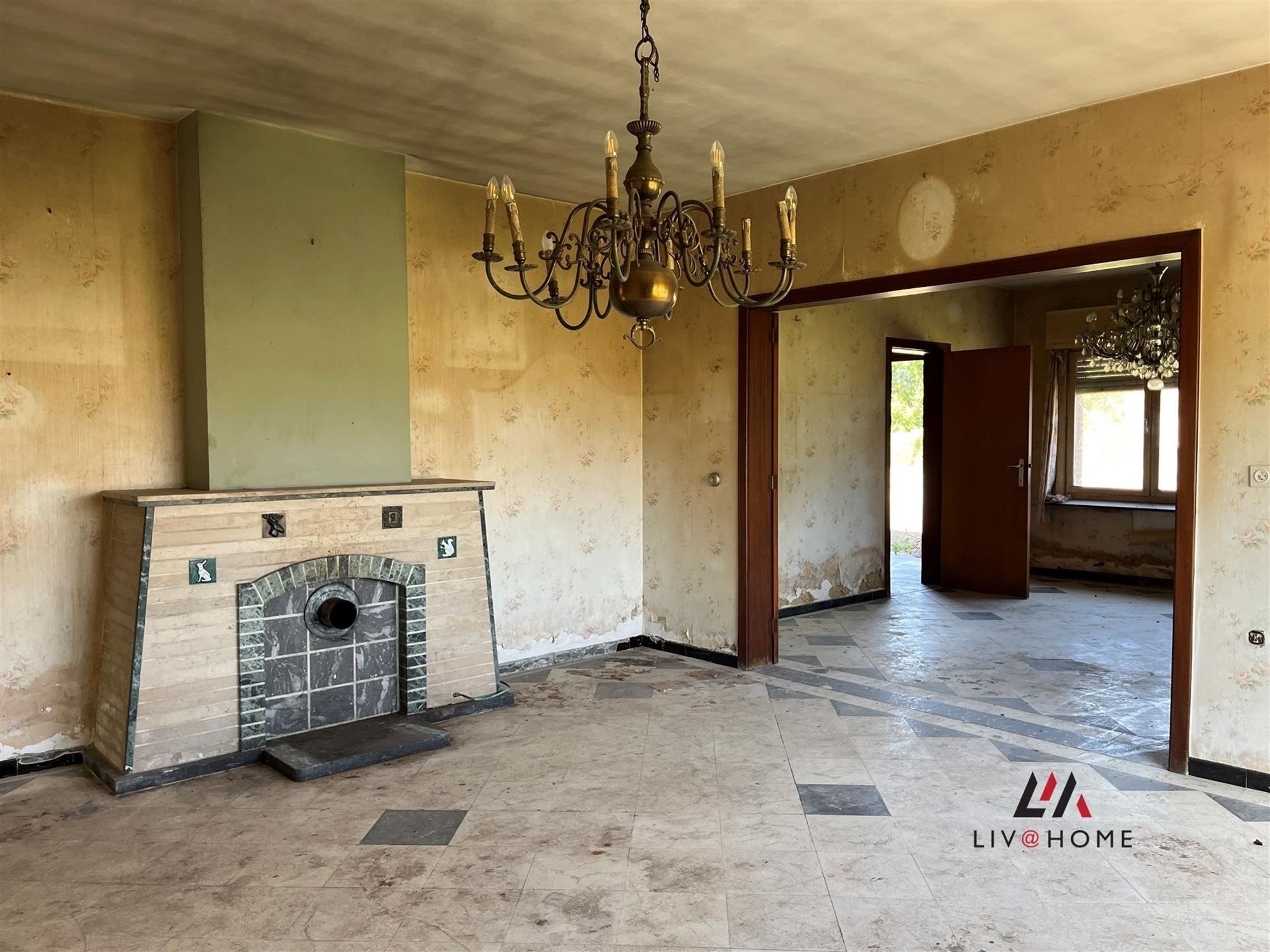 woning met 2,8 ha grond foto 10