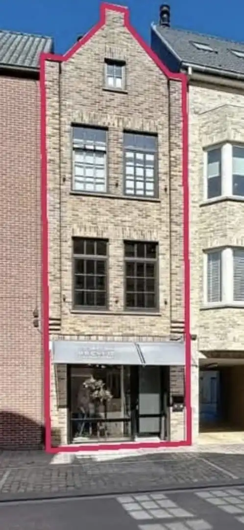 Handelszaak met woonst in hartje Roeselare  foto 16