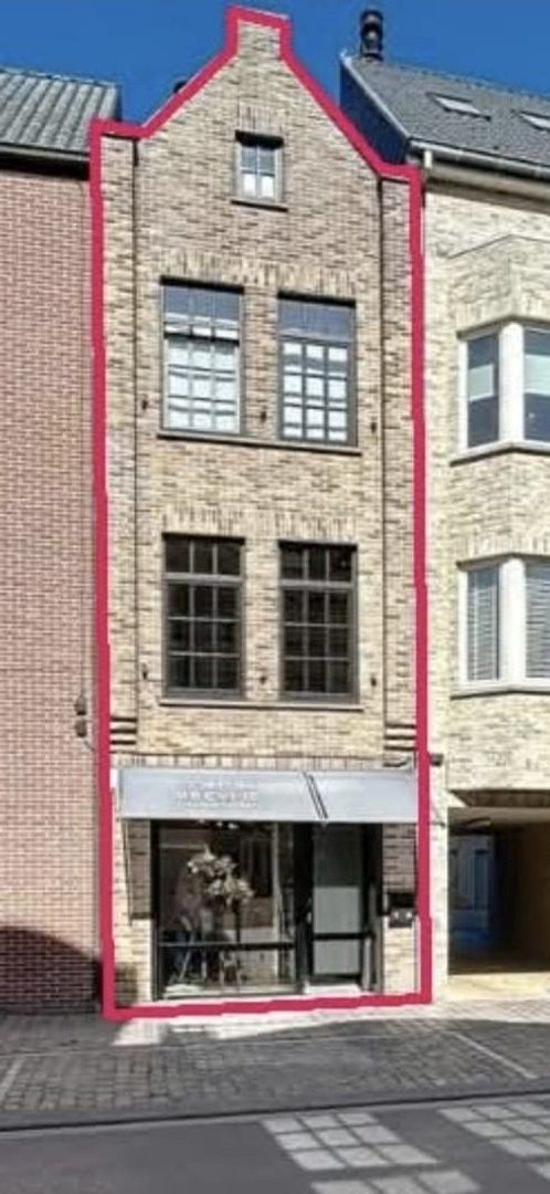 Handelszaak met woonst in hartje Roeselare  foto 16