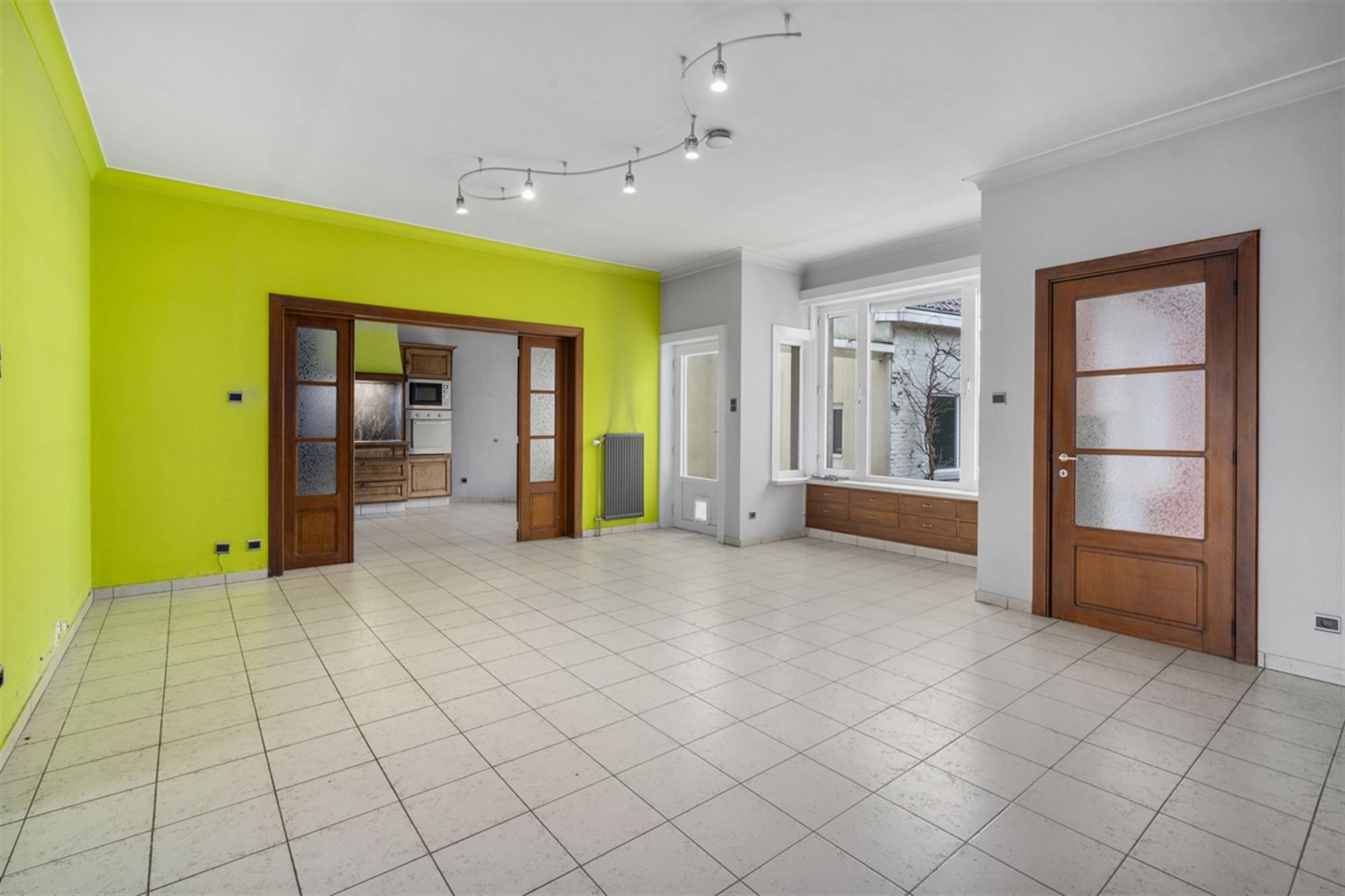 Te renoveren RUIME BURGERSWONING met BIJGEBOUW op een perceel van 668m² foto 13