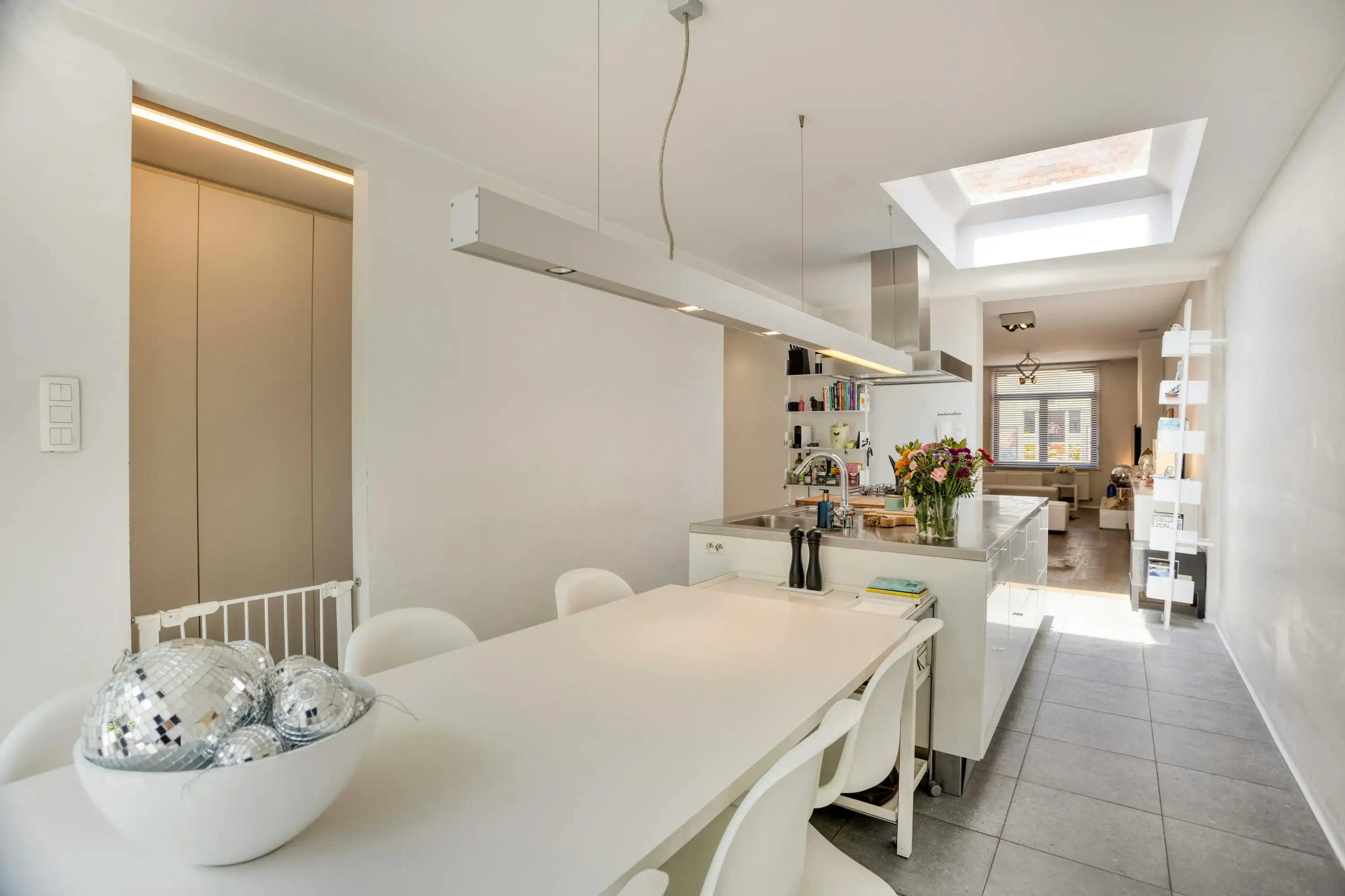 Charmante woning op toplocatie met prachtige tuin in Runkst foto 7