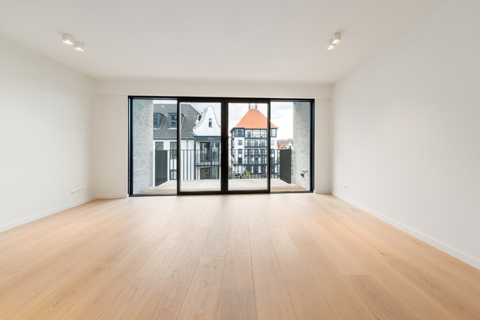 Prachtig nieuwbouwappartement in Duinenwater met zich op het K. Haringplein! foto 1