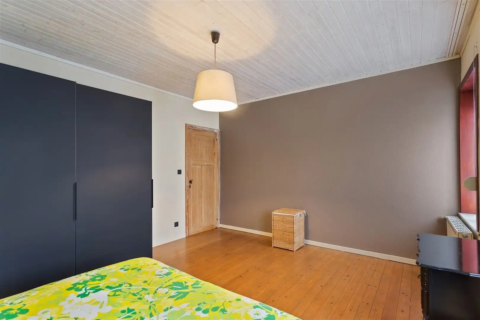 Ruime, lichtrijke woning met terras TE HUUR foto 11