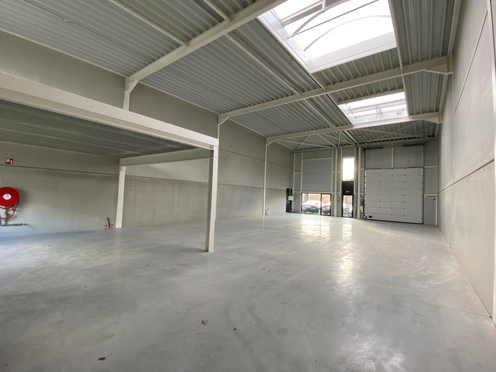 Nieuwbouw KMO-unit van 144 m2 met mezzine van 35,2 m2 foto 12